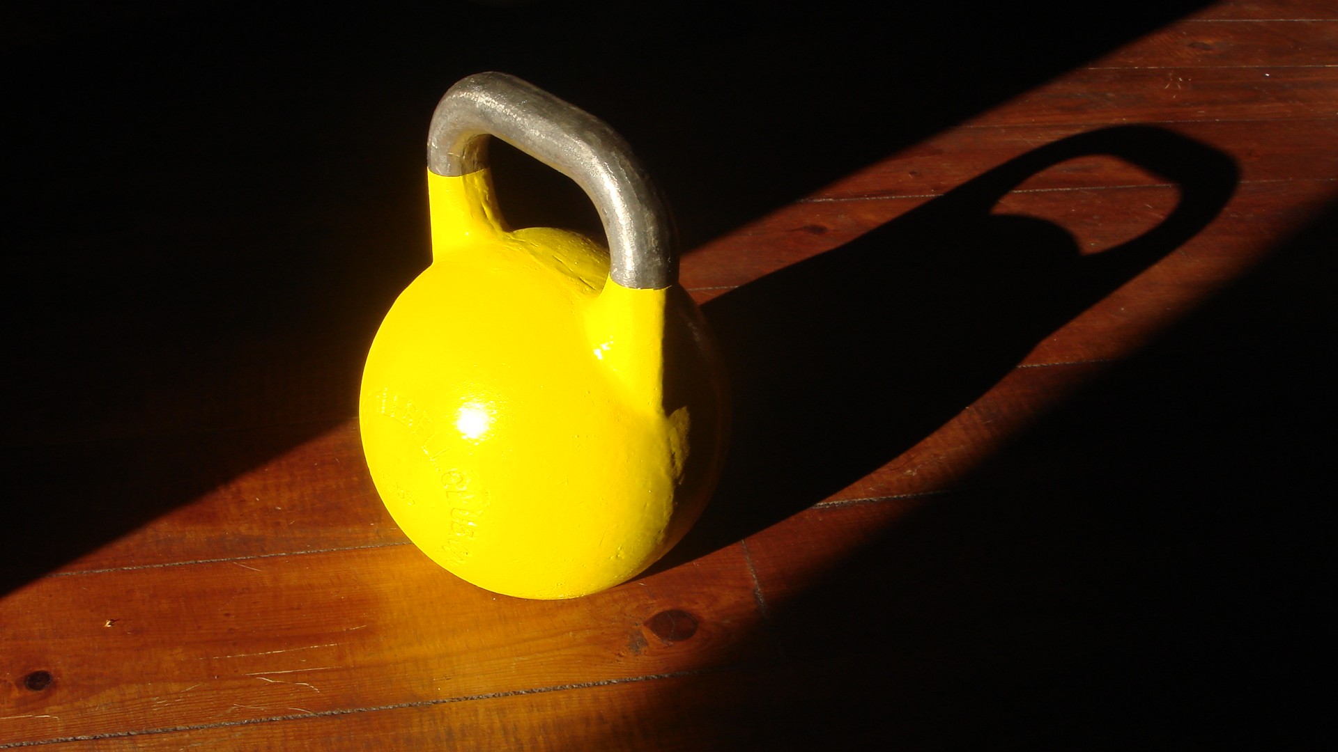 General 1920x1080 photography kettlebells indoors wooden surface