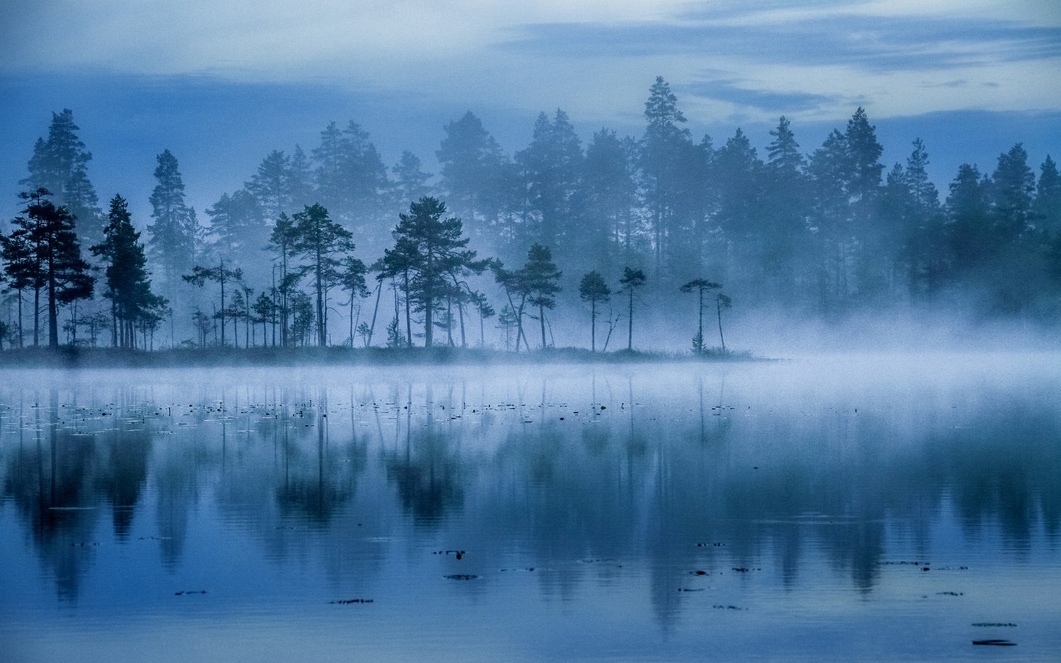 General 1500x938 landscape nature lake mist trees blue water Finland