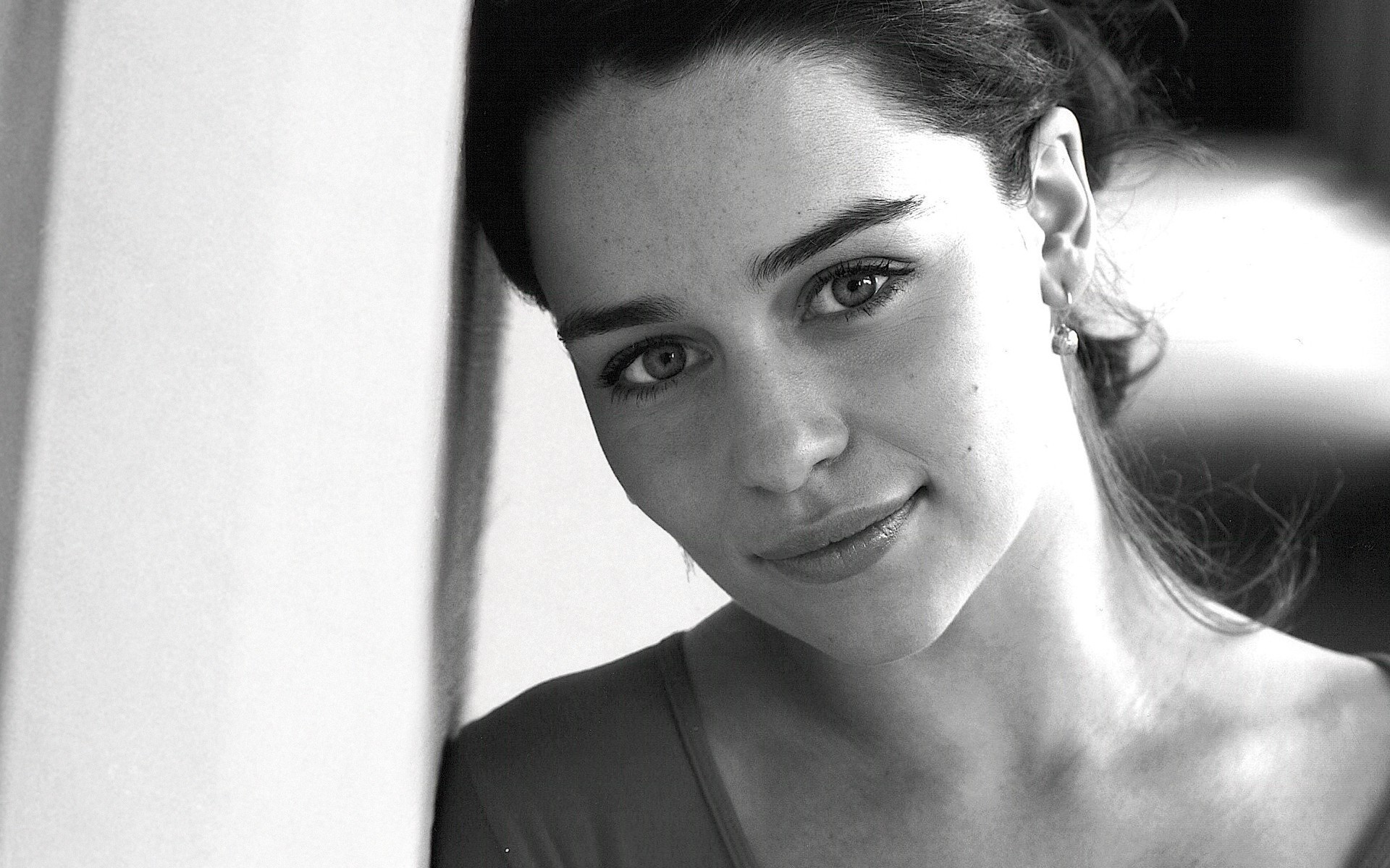 People 1920x1200 Emilia Clarke women looking at viewer monochrome actress women indoors indoors face smiling celebrity
