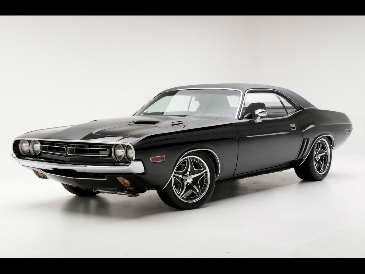 General 1280x960 car Dodge Dodge Challenger vehicle black cars simple background muscle cars American cars