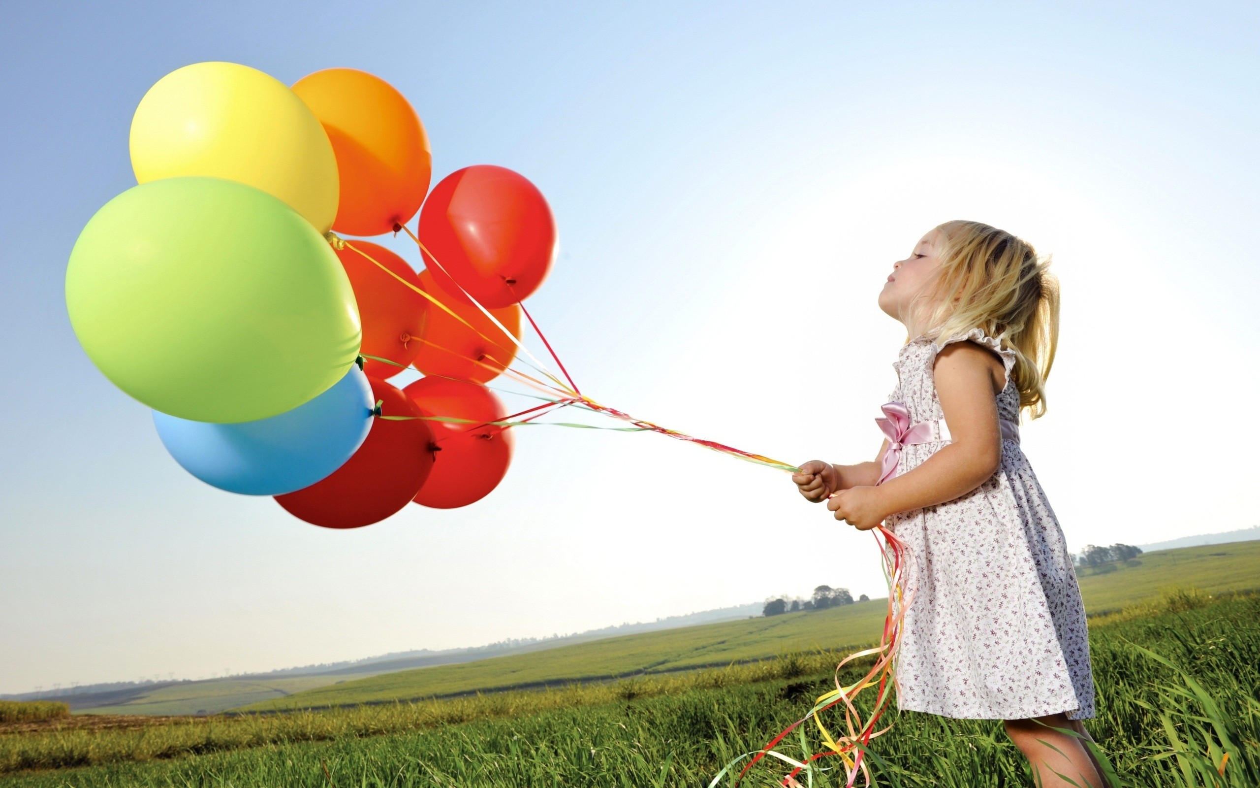 People 2560x1600 balloon colorful nature children