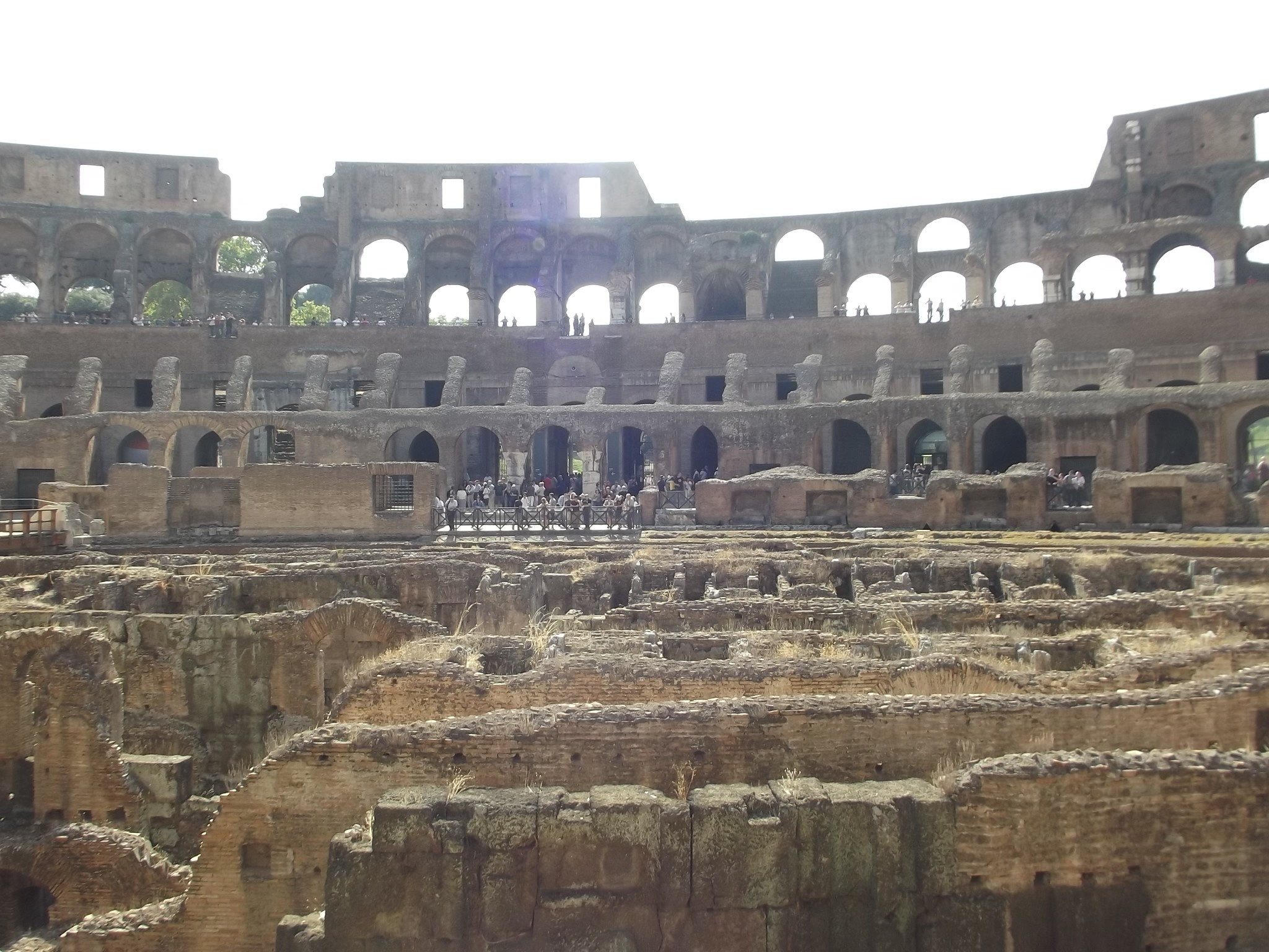 General 2048x1536 Rome Italy Colosseum ruins history