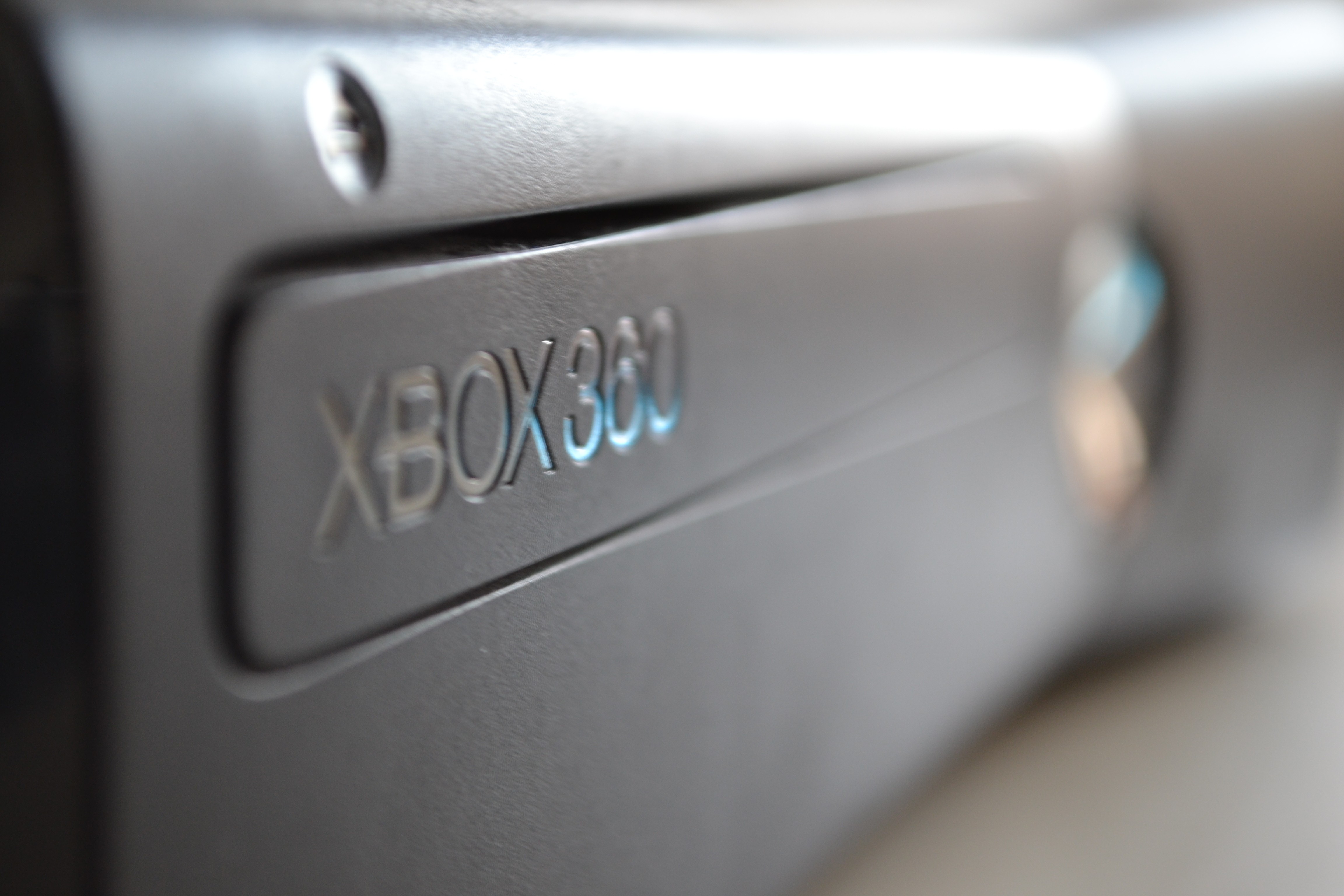 General 4608x3072 consoles Xbox 360 Xbox video games closeup