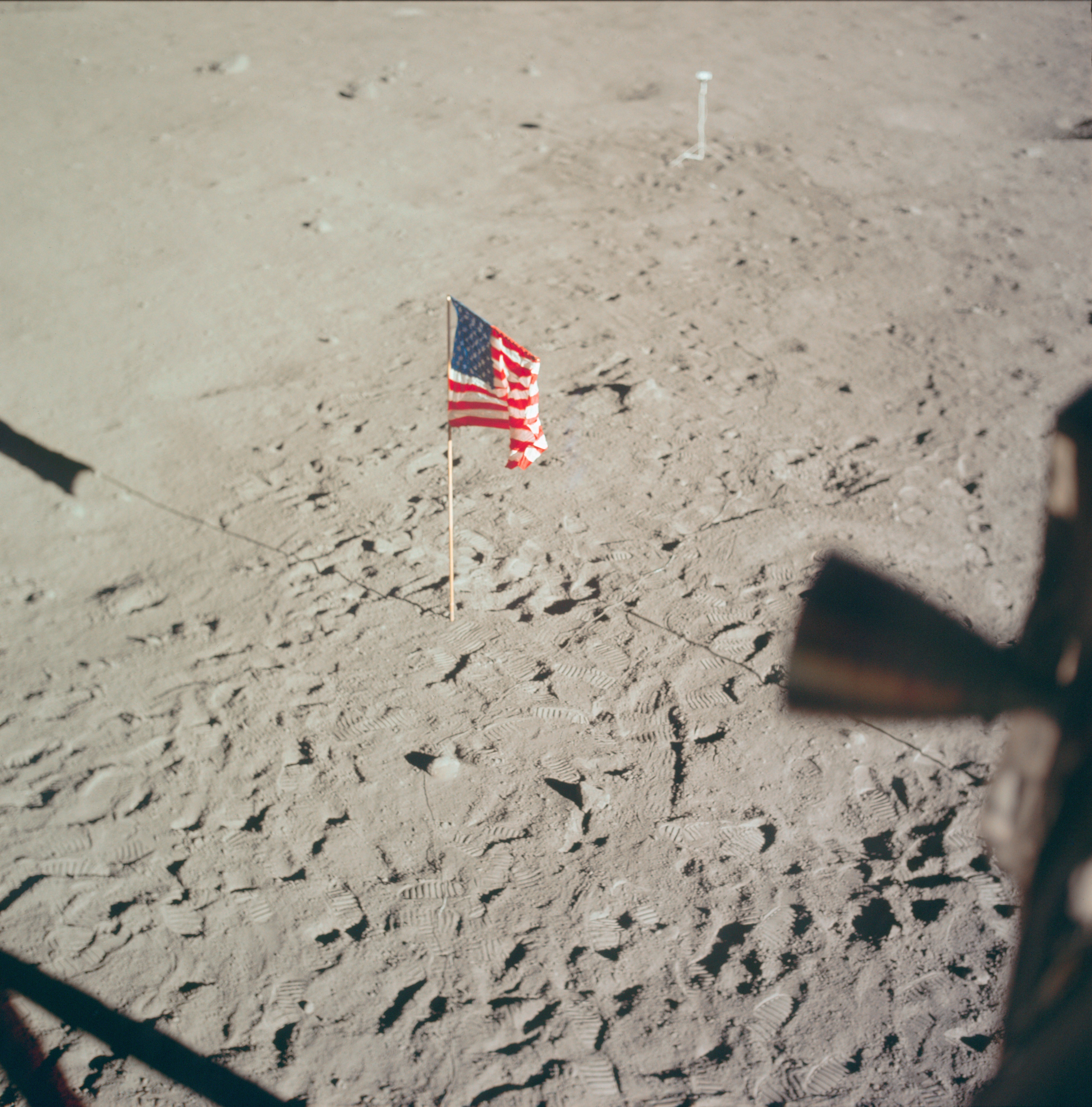 General 4120x4176 flag space Moon American flag