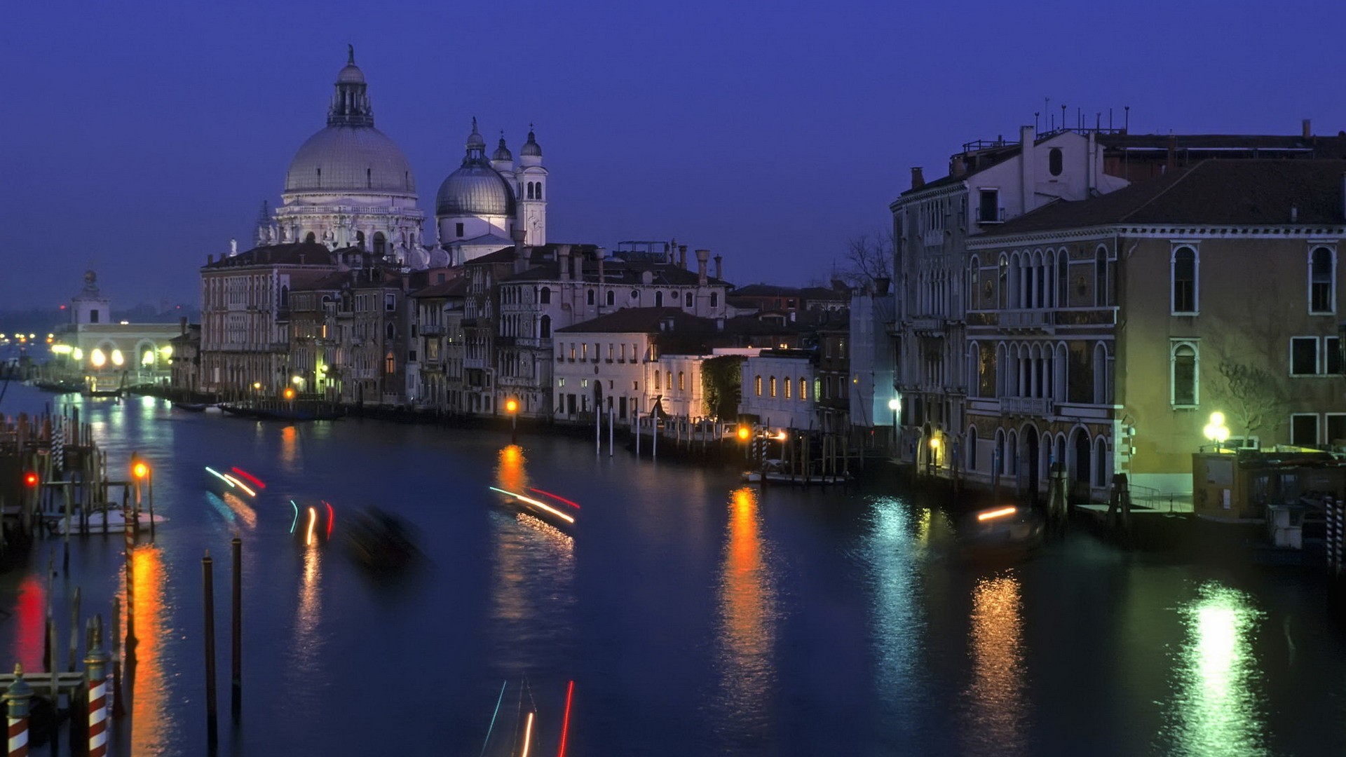 General 1920x1080 cityscape city night lake boat lights building Venice Grand Canal long exposure Italy