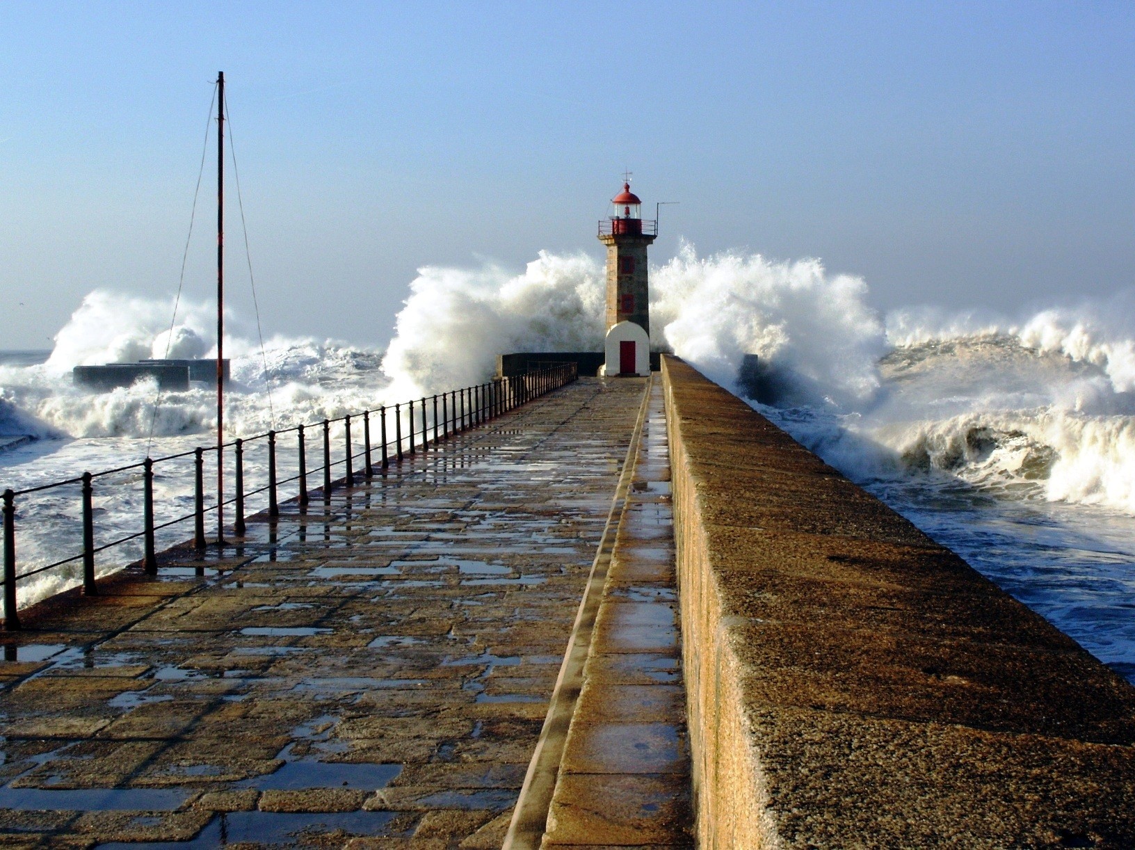 General 1632x1222 lighthouse water sea pier waves storm outdoors coast