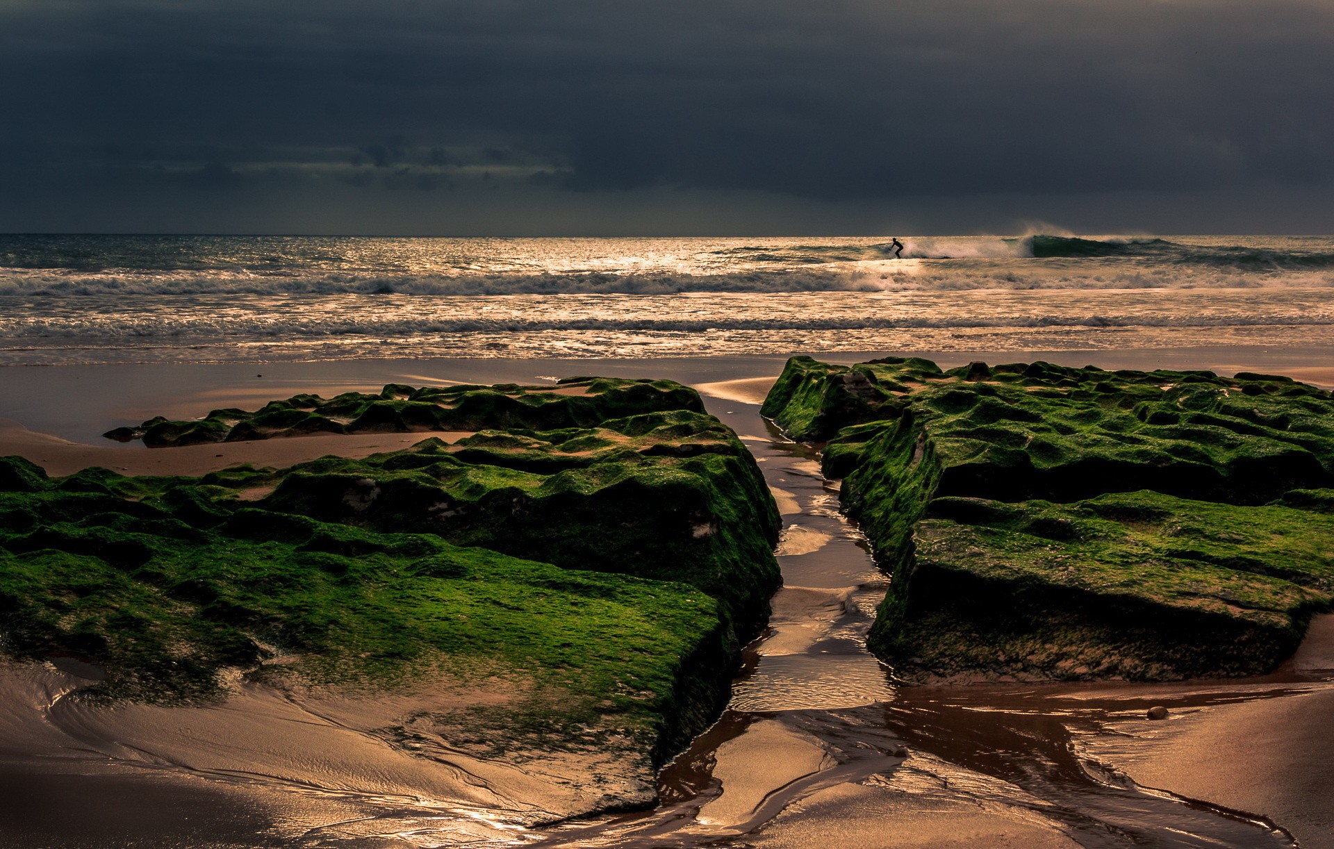 General 1920x1222 nature landscape water clouds river sea waves surfers sunlight horizon moss