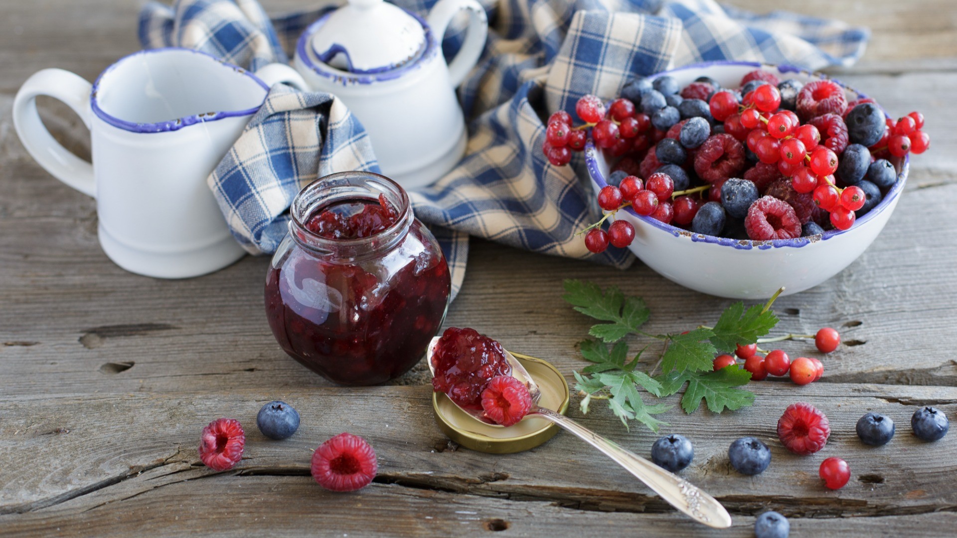 General 1920x1080 blueberries raspberries fruit red currant food marmalade berries spoon