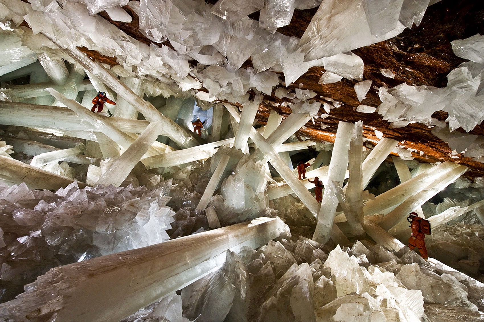 General 1700x1132 Mexico cave Cueva de los Cristales crystal 