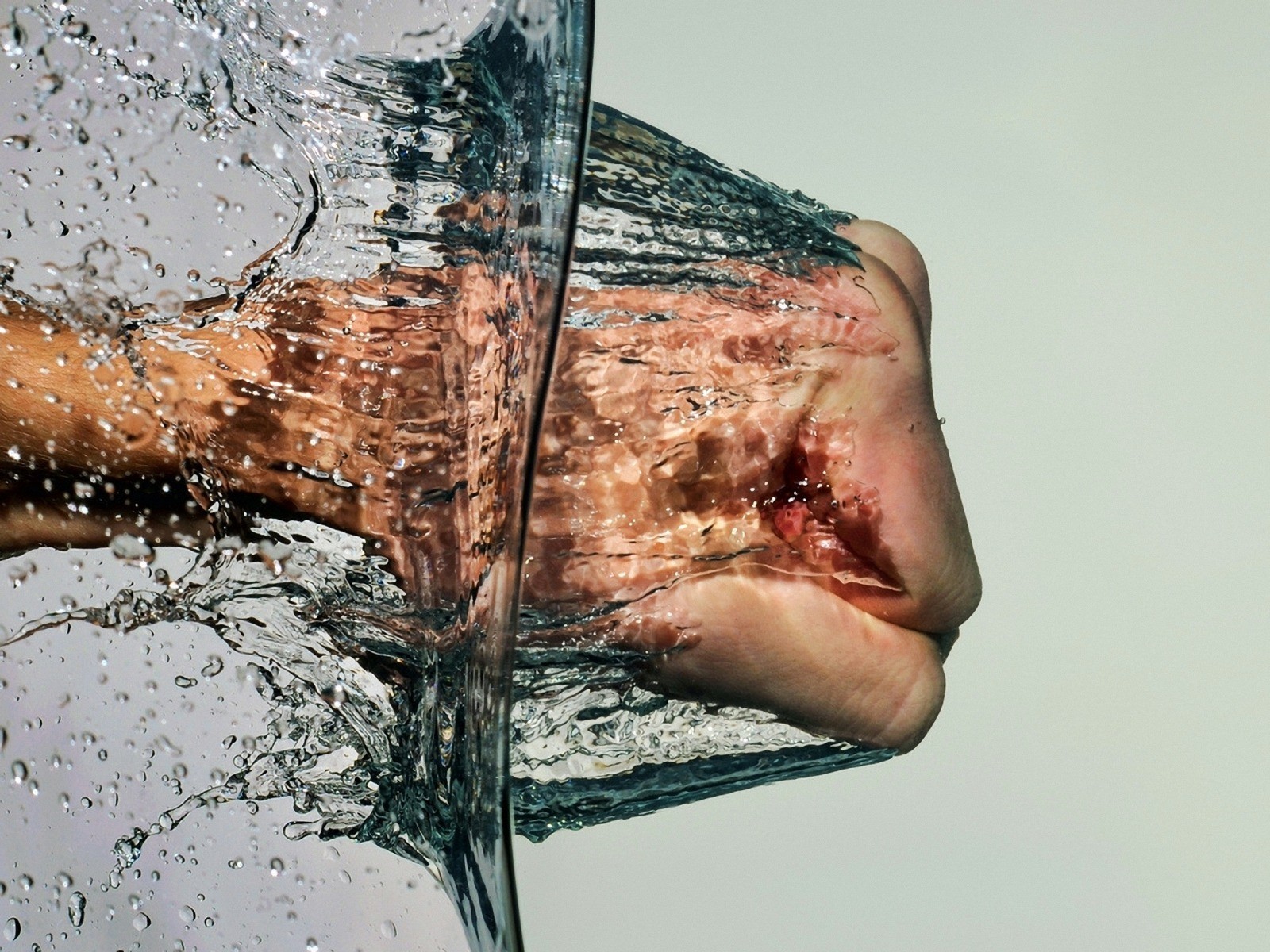General 1600x1200 water fist photography hands digital art simple background liquid