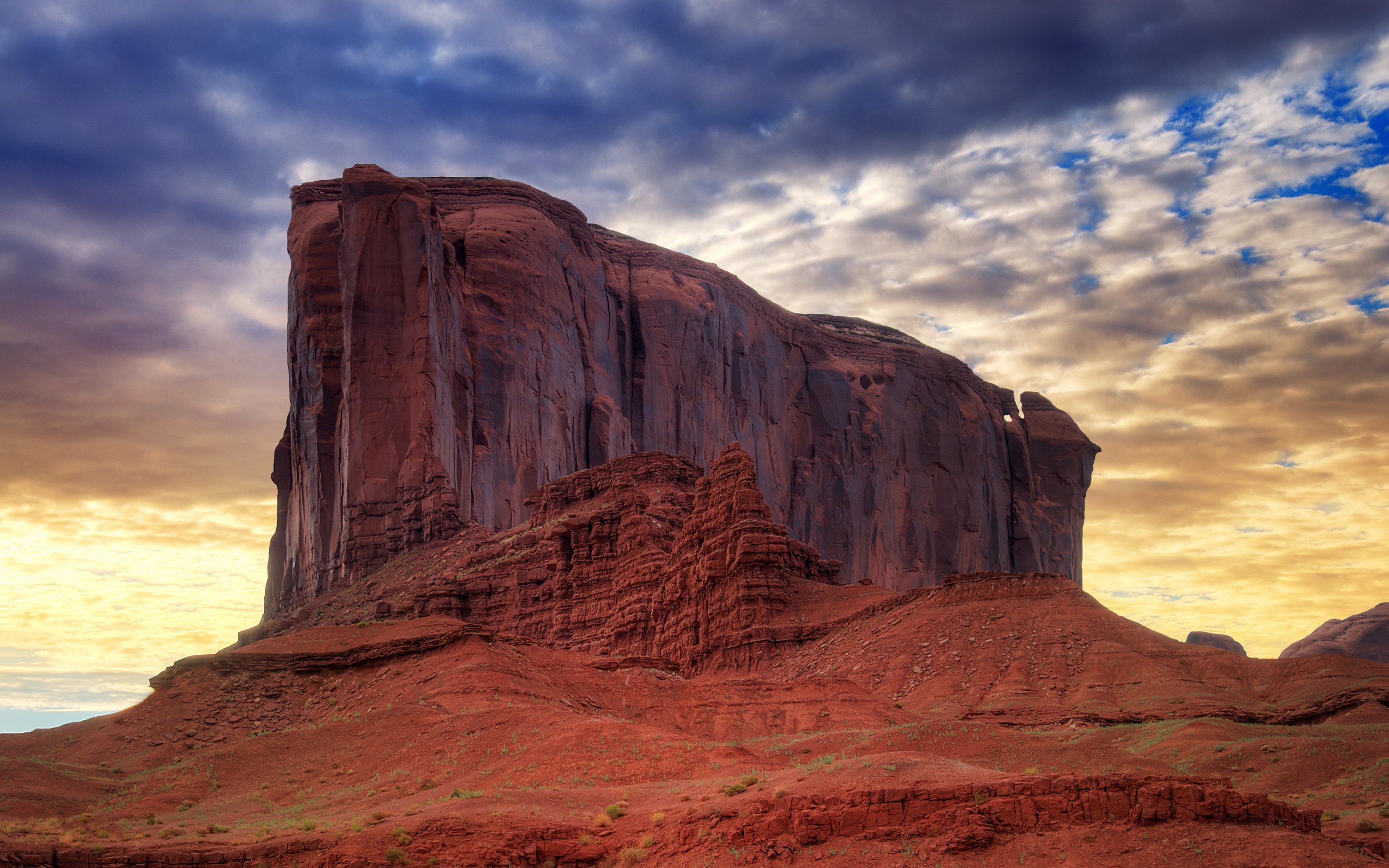 General 2560x1600 landscape nature mountains rock formation Utah rocks red desert clouds sky yellow brown