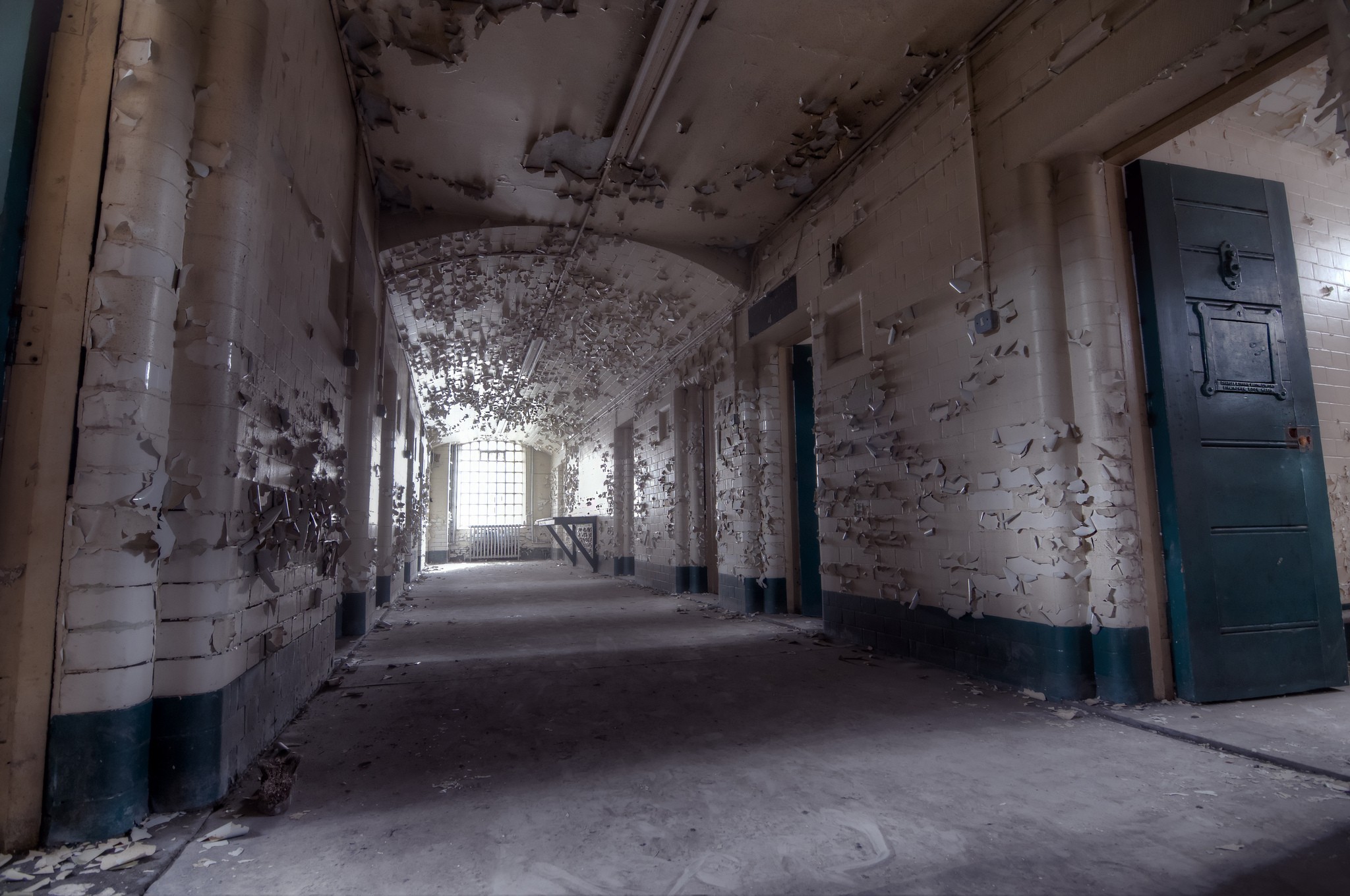 General 2048x1360 prison building interior hallway old building abandoned ruins