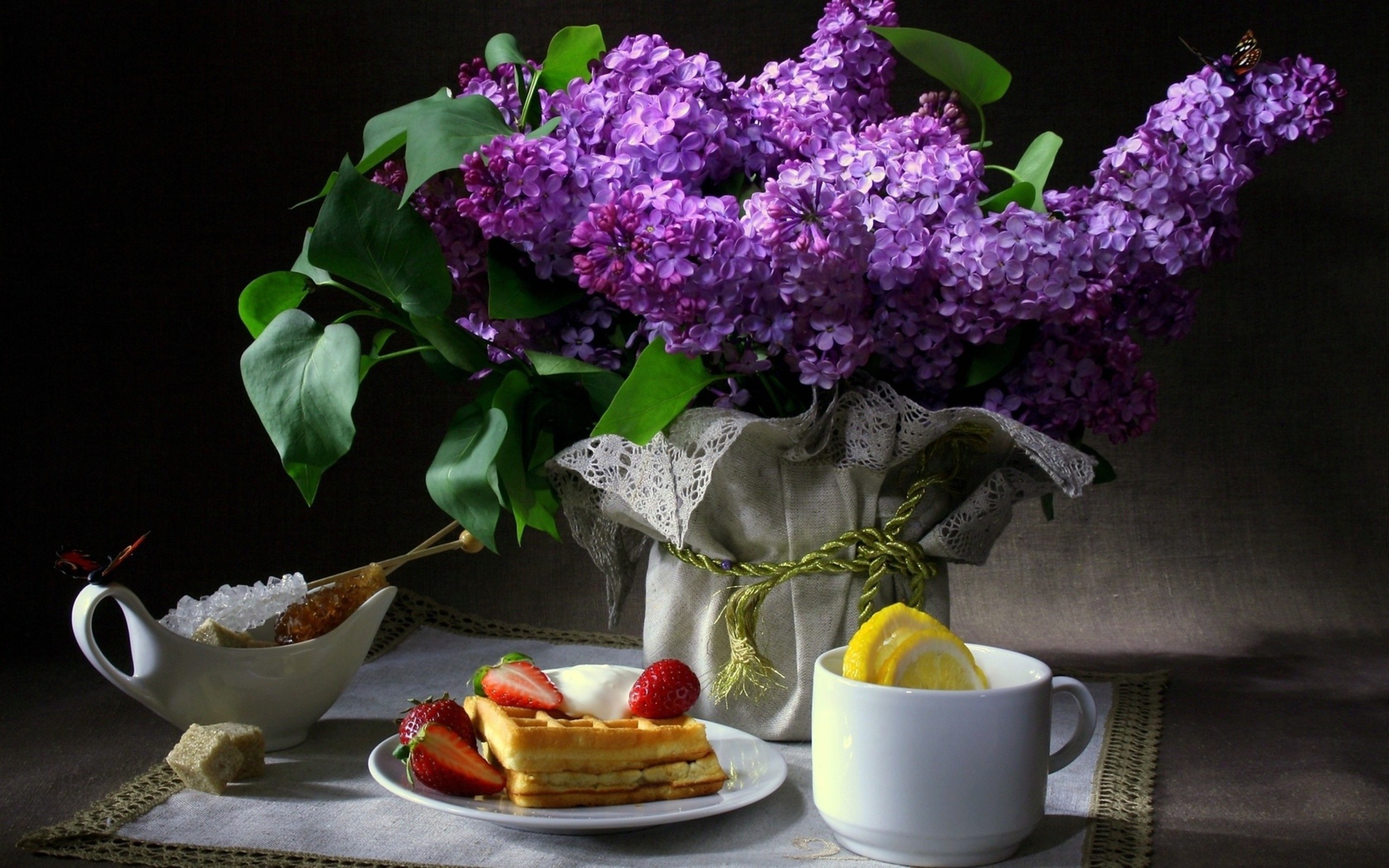General 2560x1600 flowers food cup strawberries purple flowers lilac still life sweets berries waffles simple background black background plants