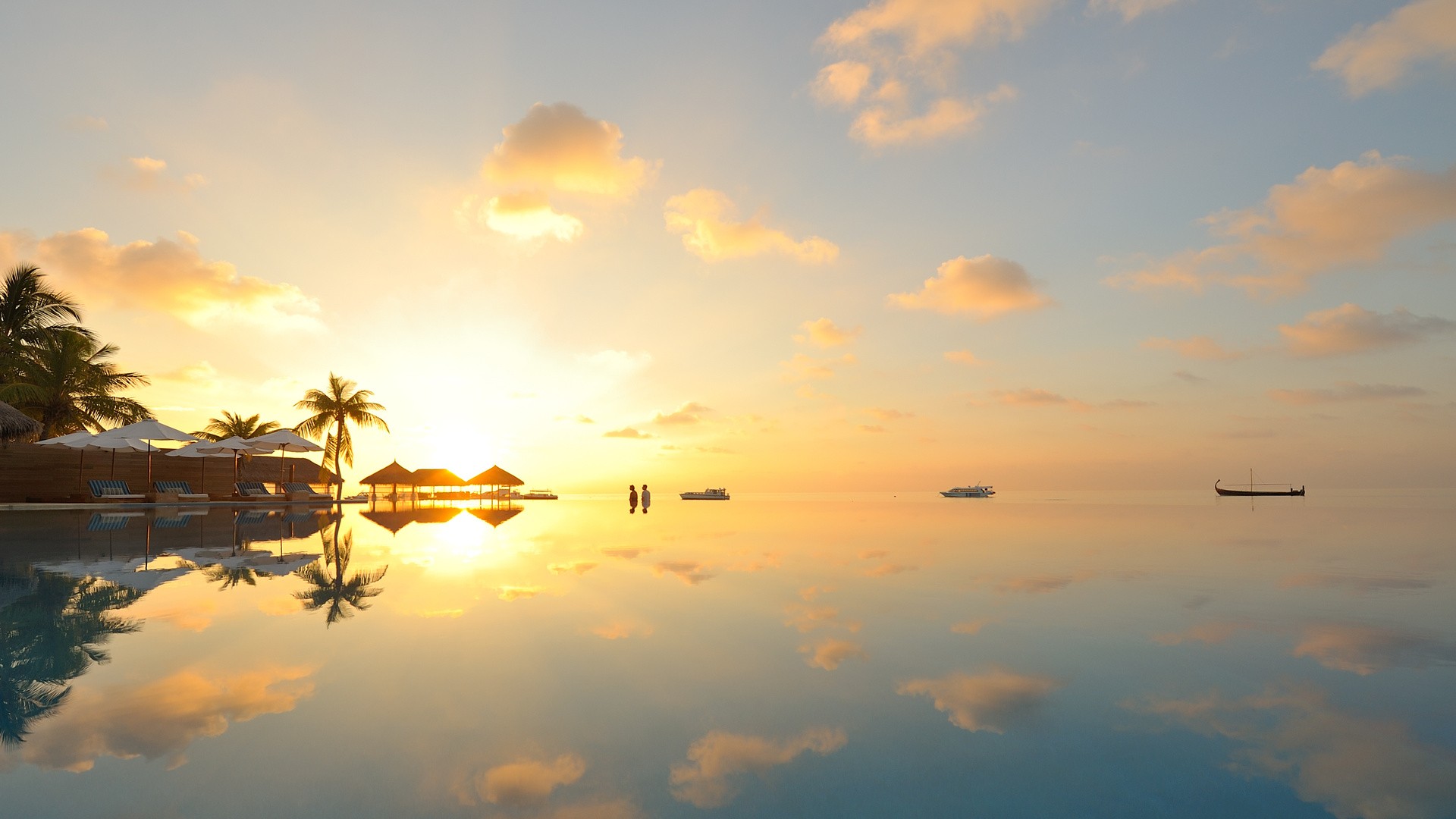 General 1920x1080 beach sky sea clouds reflection palm trees