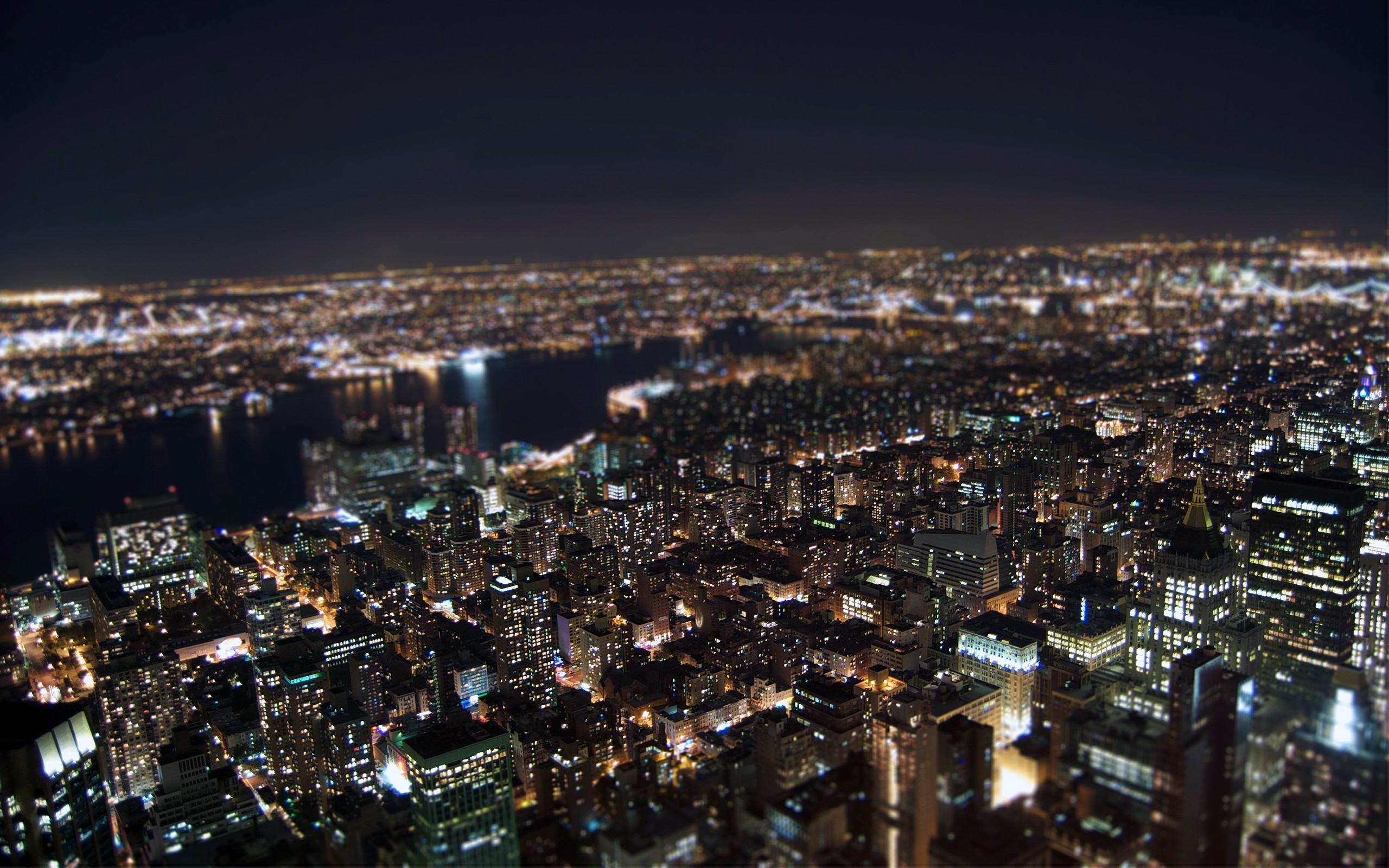 General 2560x1600 cityscape building blurred city tilt shift night city lights New York City USA sky lights digital art