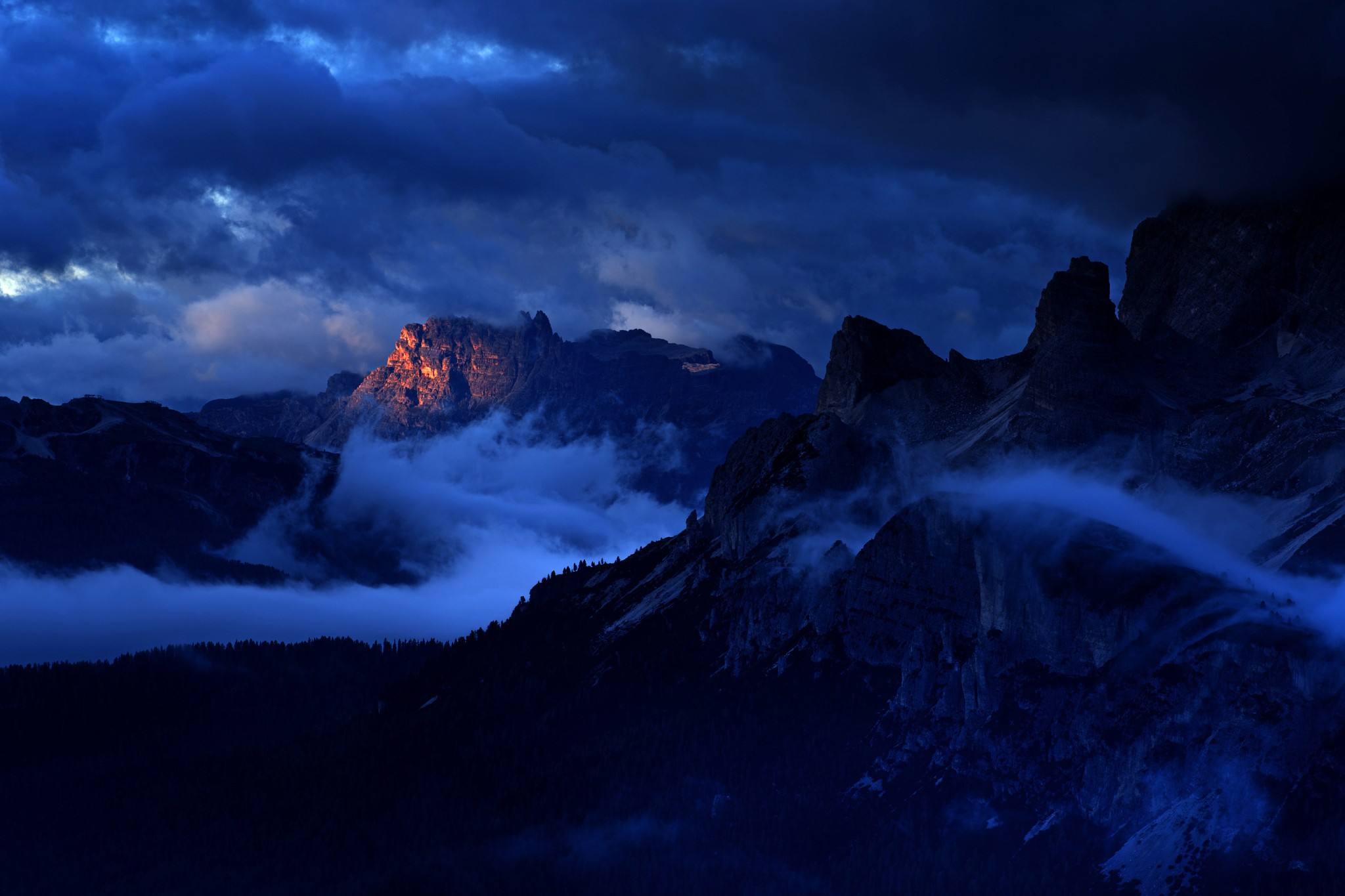 General 2048x1365 Italy Dolomites nature mountains dark sky landscape clouds low light