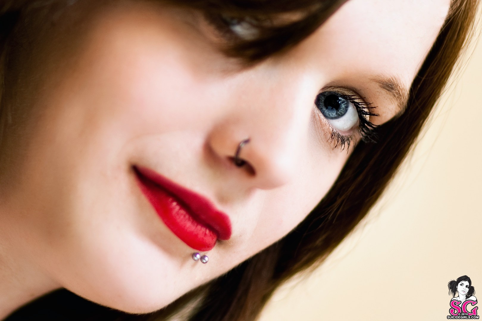 People 1620x1080 Suicide Girls piercing face pornstar women lipstick makeup...