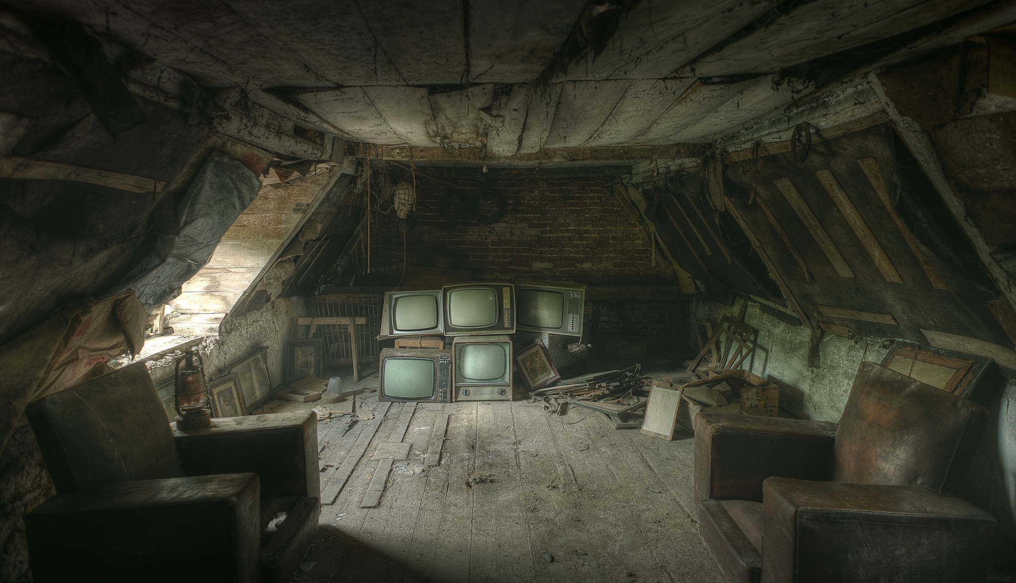 General 2048x1176 dust TV attics lantern old ruins abandoned