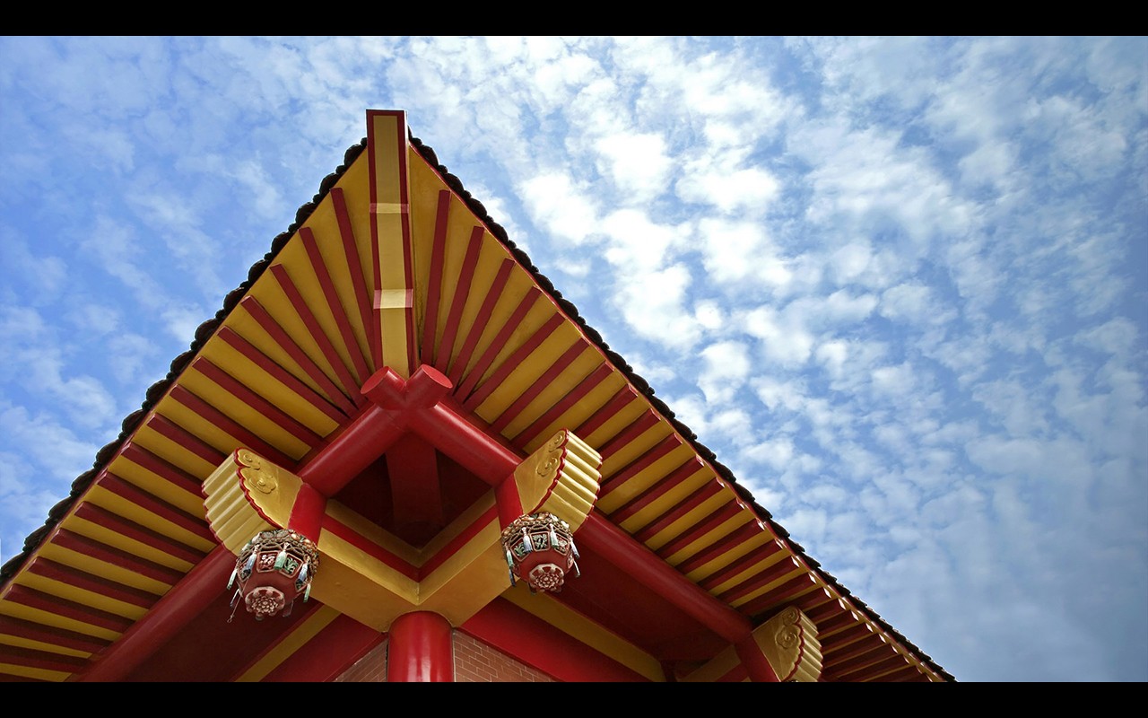 General 1280x800 Chinese Asia rooftops sky clouds