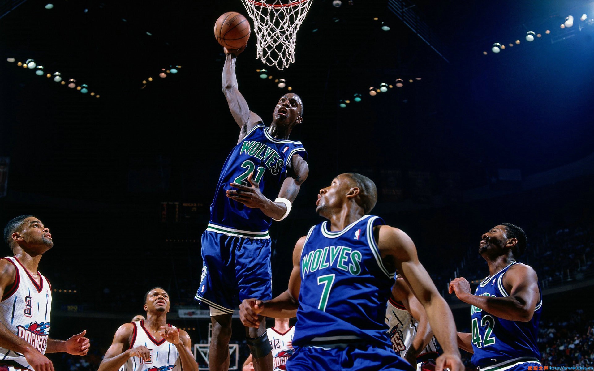 People 1920x1200 NBA basketball Kevin Garnett wolf hoop Minnesota Timberwolves Houston Rockets  men sport slam dunk