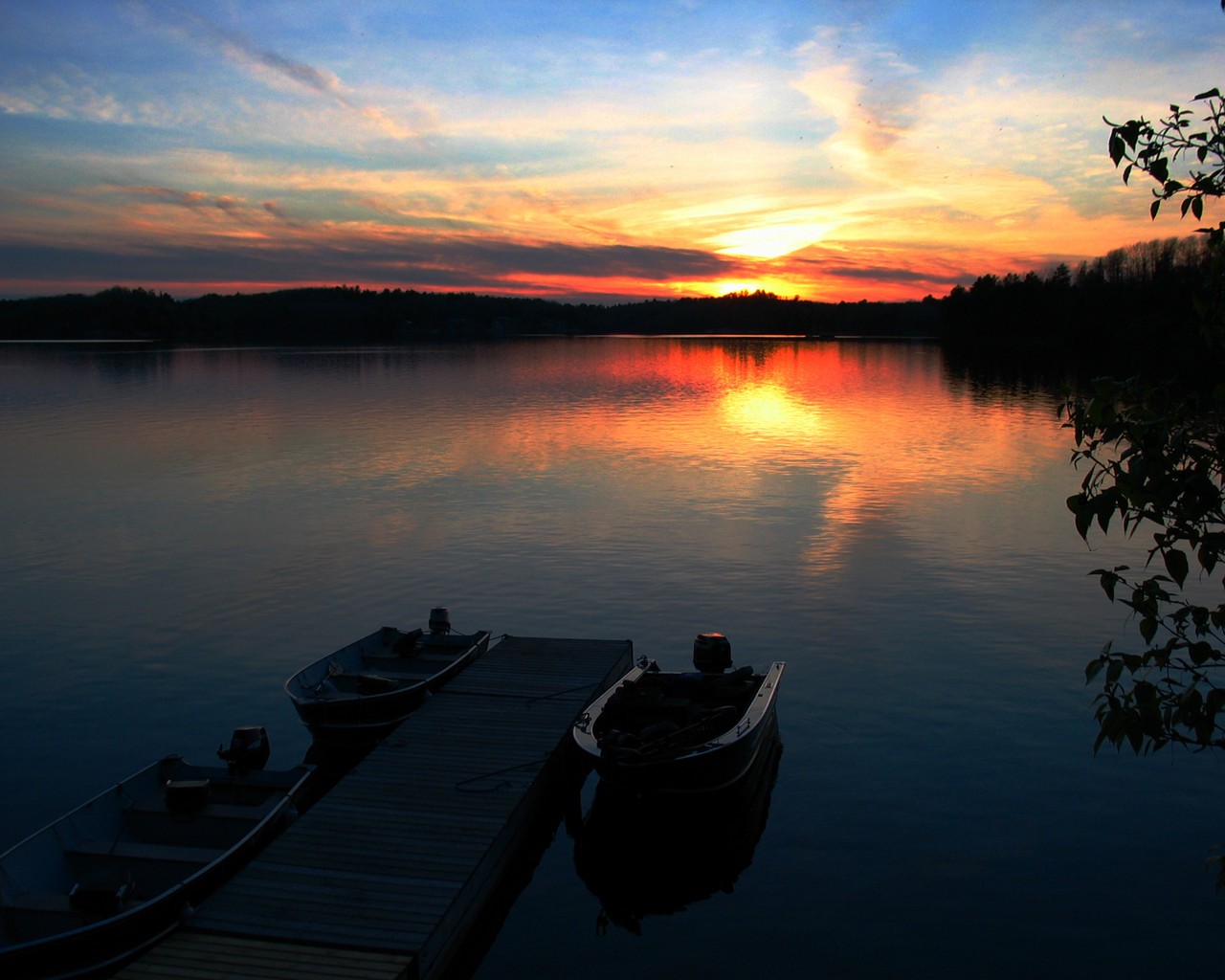 General 1280x1024 sunlight landscape lake sunset boat vehicle outdoors dark water reflection