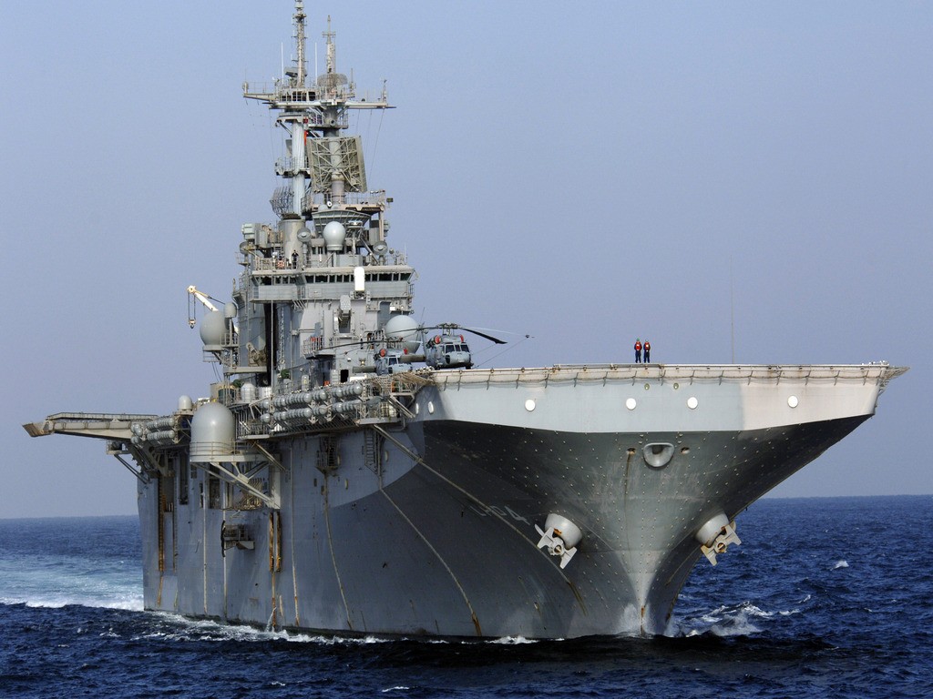 General 1024x768 warship vehicle military ship military vehicle