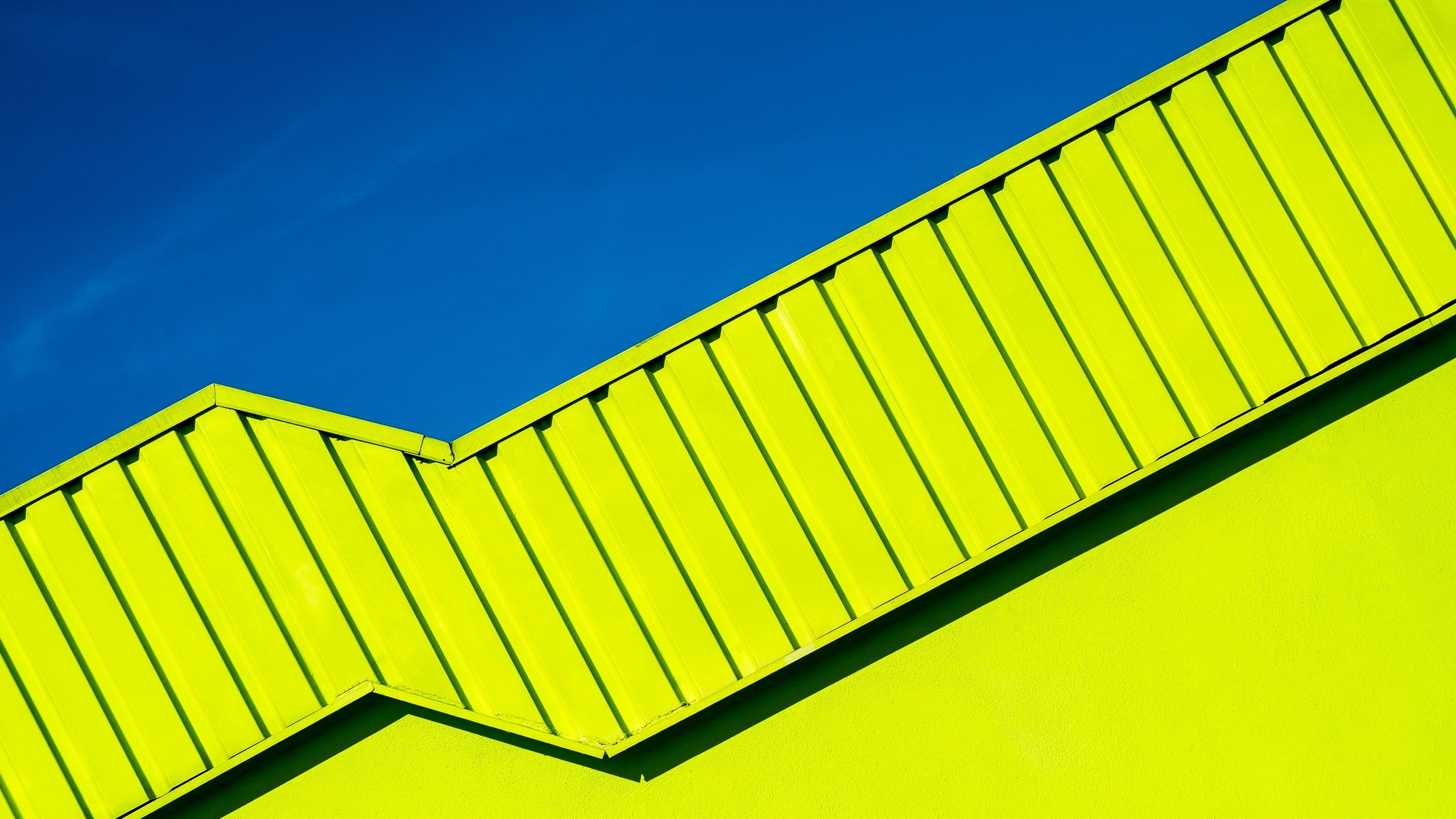 General 2560x1440 abstract architecture modern rooftops sky clear sky blue yellow shadow minimalism