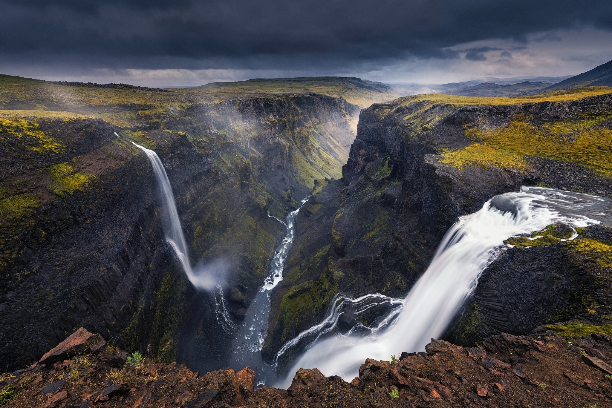 General 2048x1366 landscape nature waterfall canyon river dark clouds Iceland