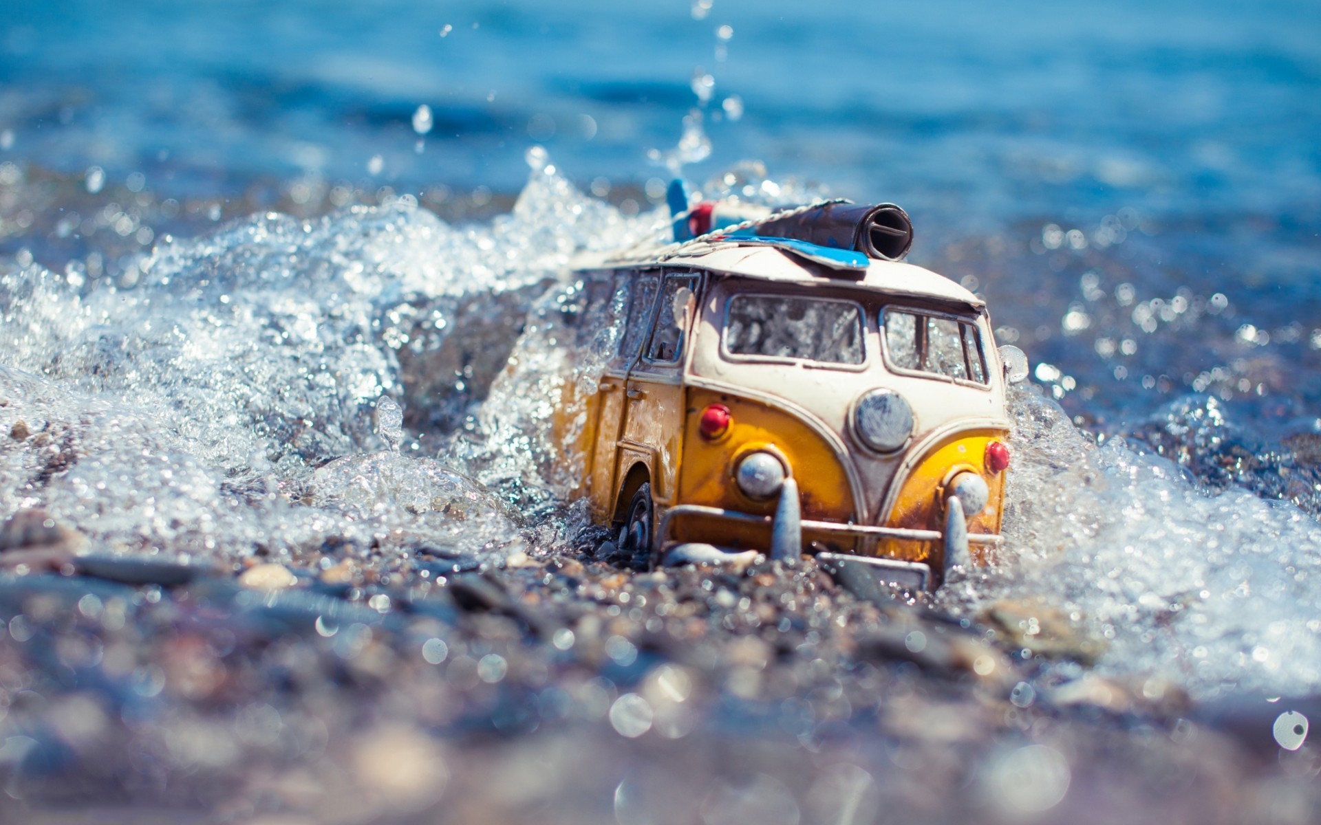 General 1920x1200 van macro water water drops Volkswagen Volkswagen Bus toys miniatures car water splash splashes vehicle