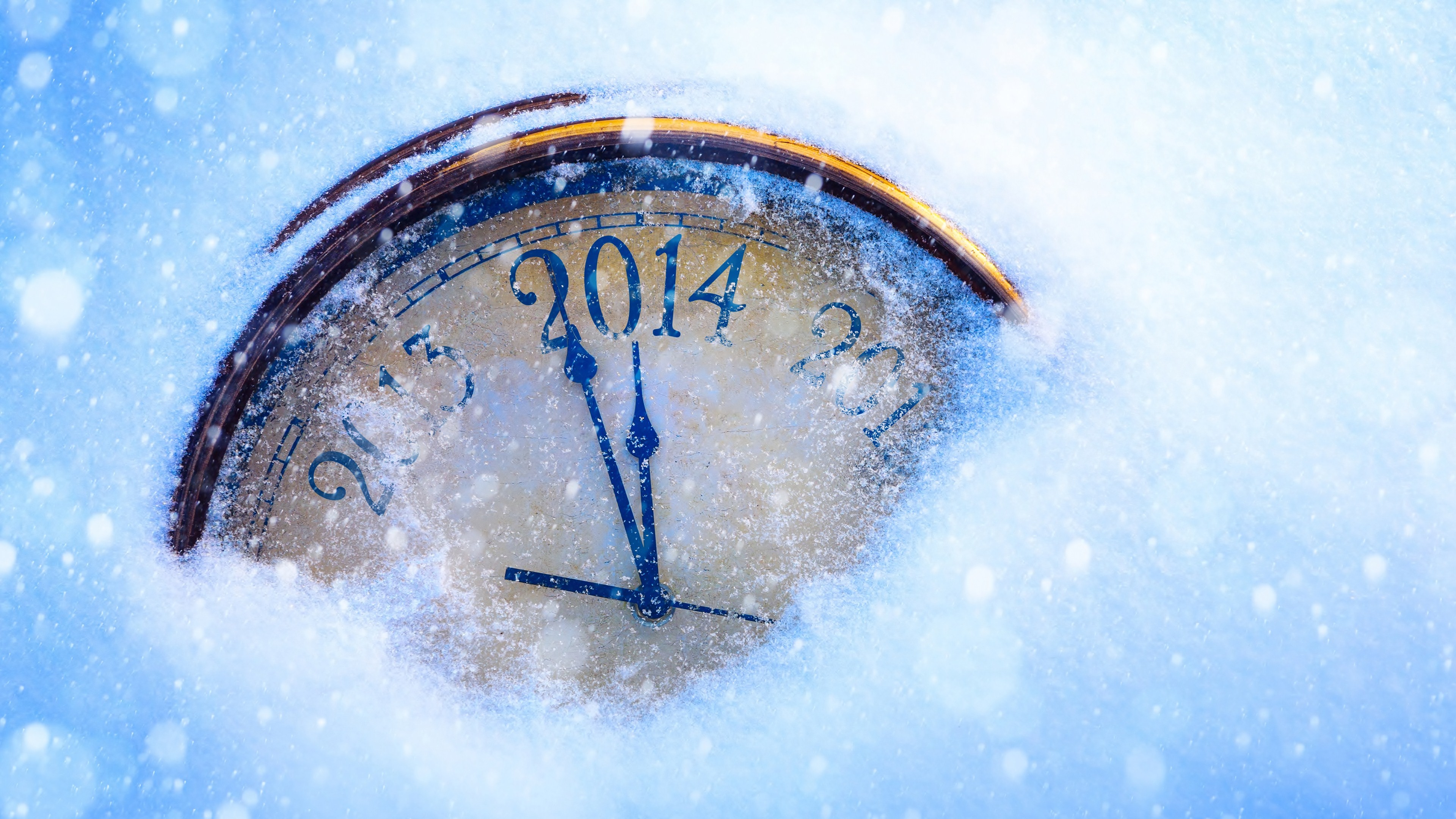 General 3840x2160 photography clocks 2014 (Year) numbers snow snowing macro time