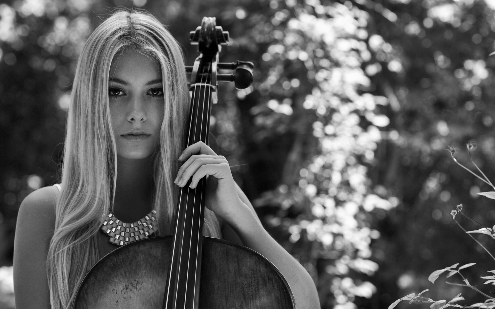 People 1920x1200 women blonde long hair women outdoors trees looking at viewer monochrome music playing bokeh bare shoulders musician cello necklace model musical instrument fingers