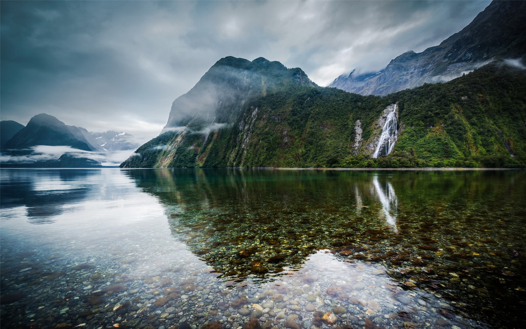 General 1800x1125 nature landscape New Zealand lake mountains mist morning water clouds reflection grass clear water