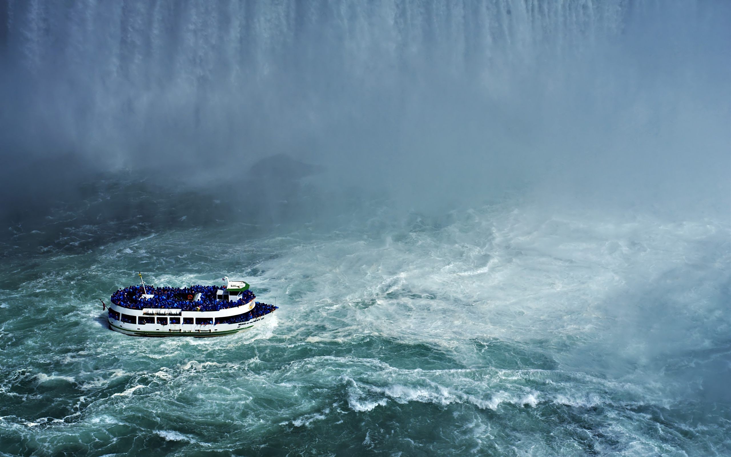 General 2560x1600 Niagara Falls boat waterfall waves people ship vehicle