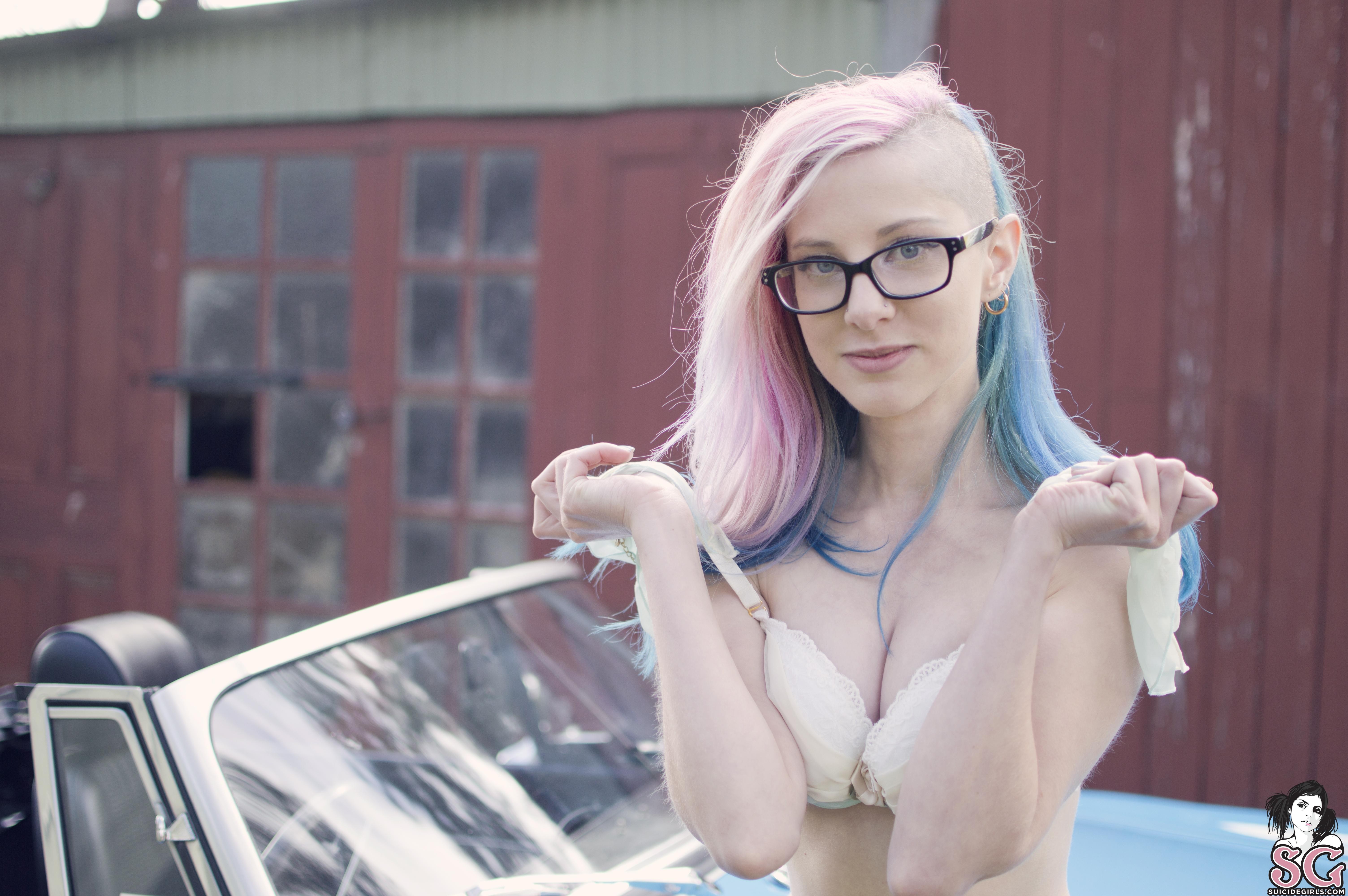 People 6016x4000 Suicide Girls bra Countessa Suicide Girl women glasses women with glasses car women with cars blue cars vehicle pink hair blue hair women outdoors model
