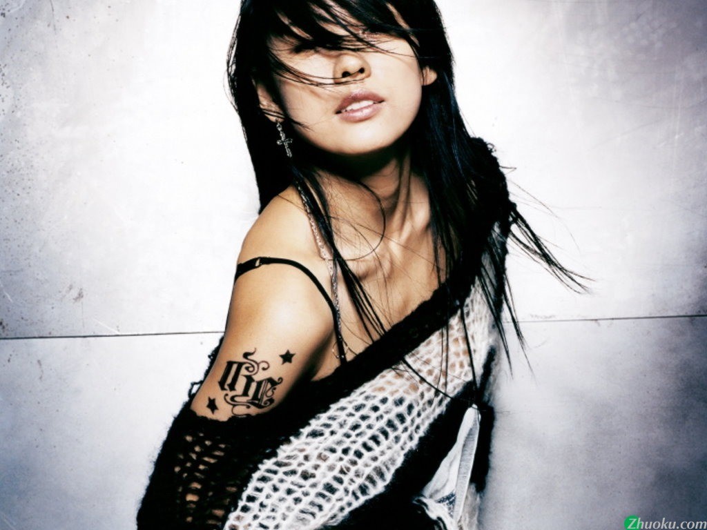 People 1024x768 women brunette tattoo model Asian women indoors dark hair inked girls Lee Hyori