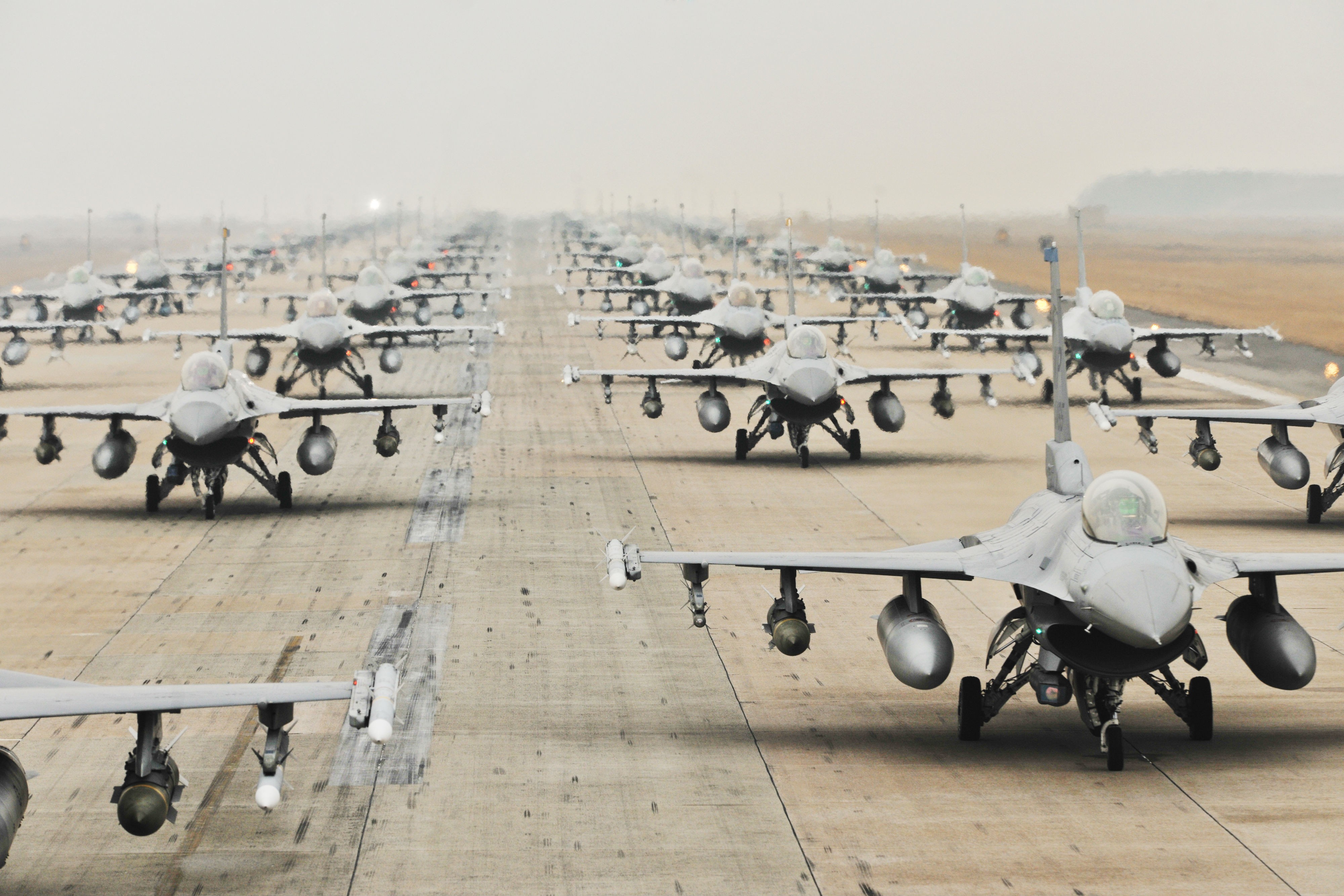 General 4000x2667 General Dynamics F-16 Fighting Falcon vehicle military vehicle military aircraft jet fighter runway air force US Air Force ROK Air Force Elephant Walk South Korea 2012 (Year) military base American aircraft military aircraft Kunsan Air Base General Dynamics missiles frontal view