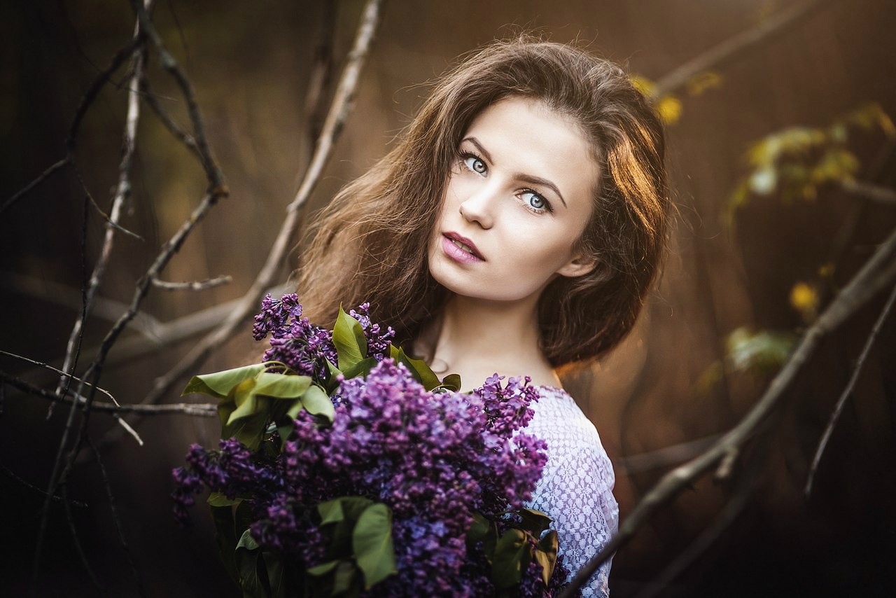 People 1280x854 women women outdoors lilac brunette model green eyes looking at viewer flowers plants long hair twigs
