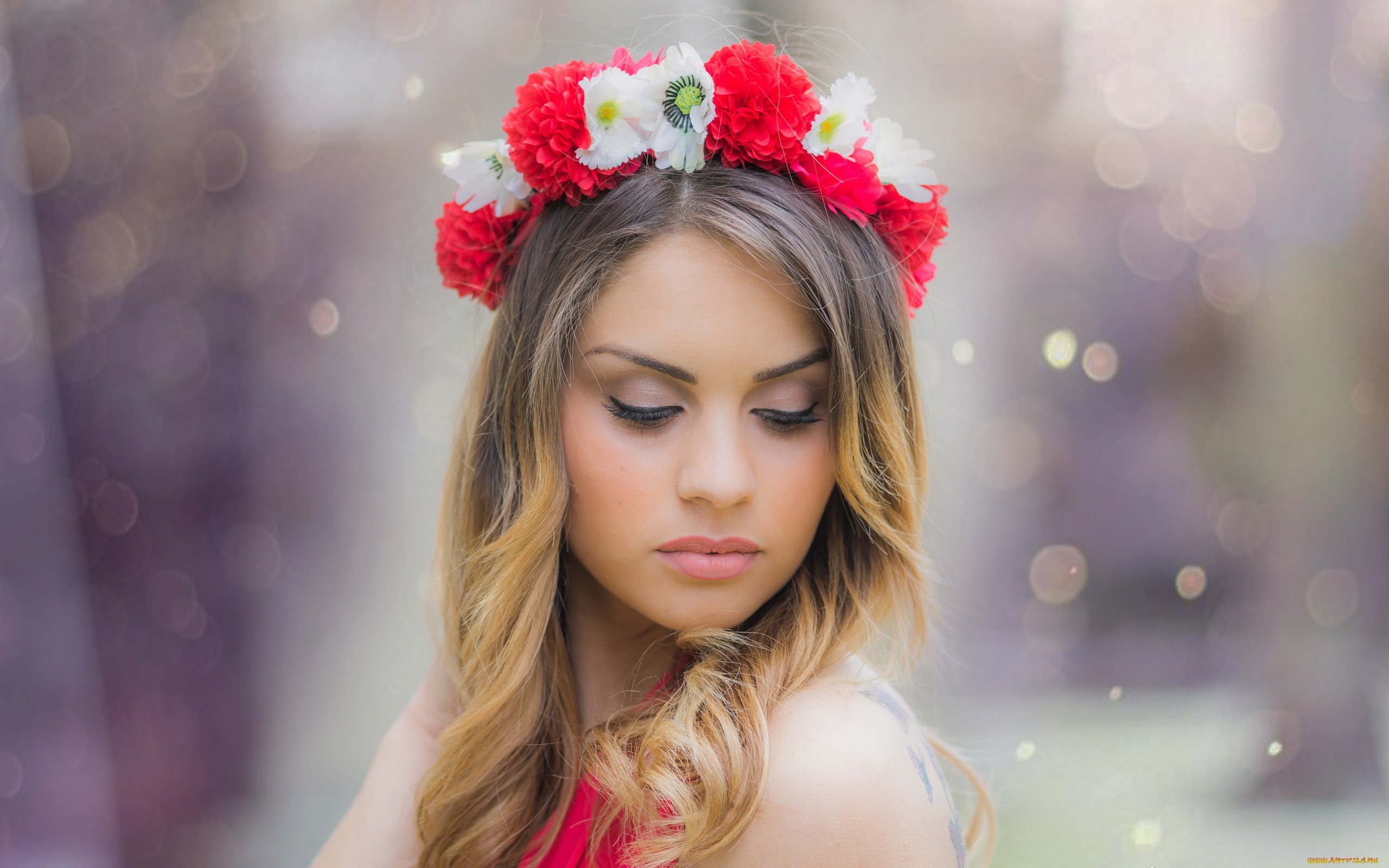 People 2560x1600 women celebrity blonde Russian flowers face wreaths looking away flower crown makeup plants long hair