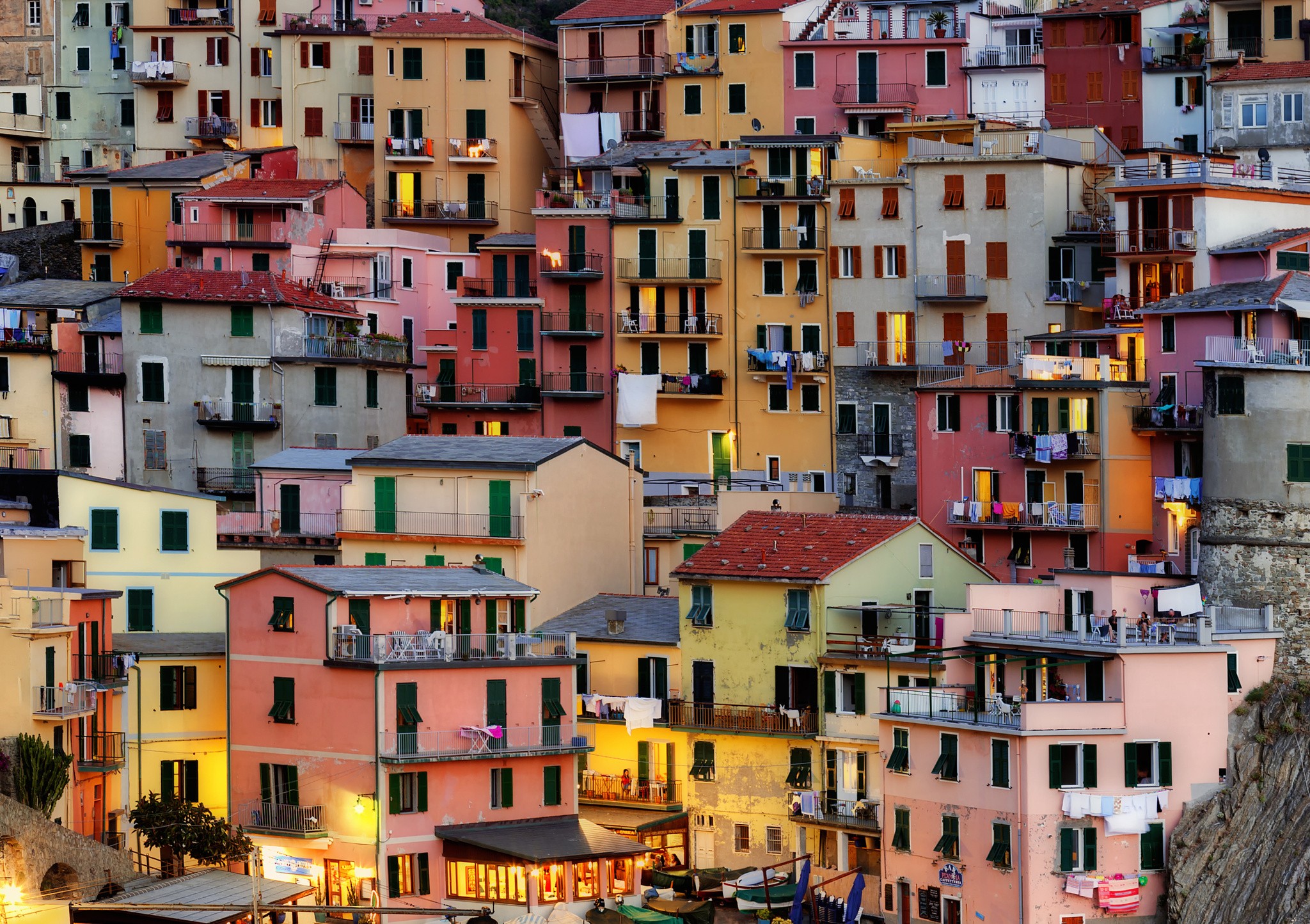 General 2048x1444 city house colorful Manarola Liguria Riomaggiore