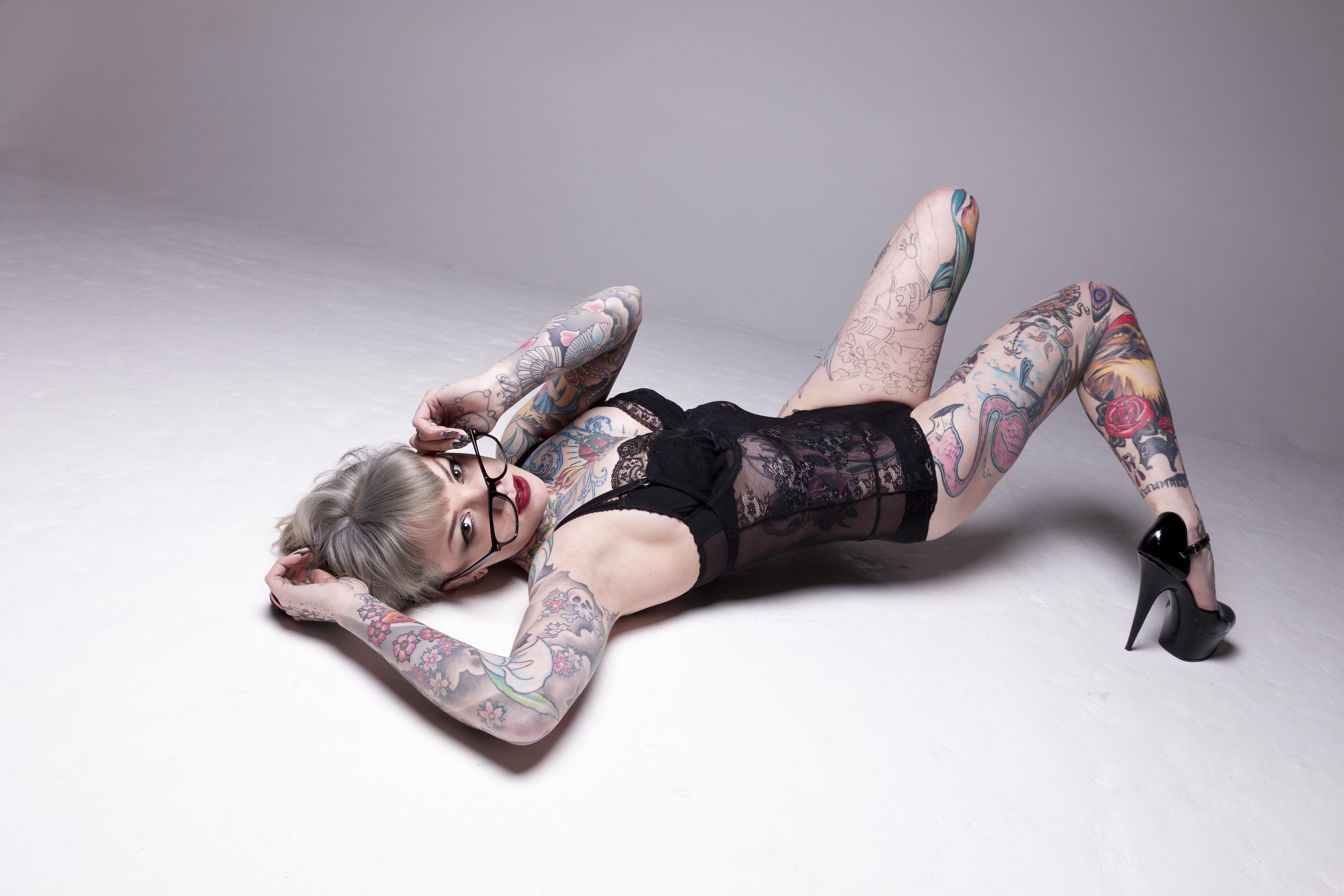 People 5616x3744 Nina Kate tattoo women studio women indoors indoors Suicide Girls pornstar simple background