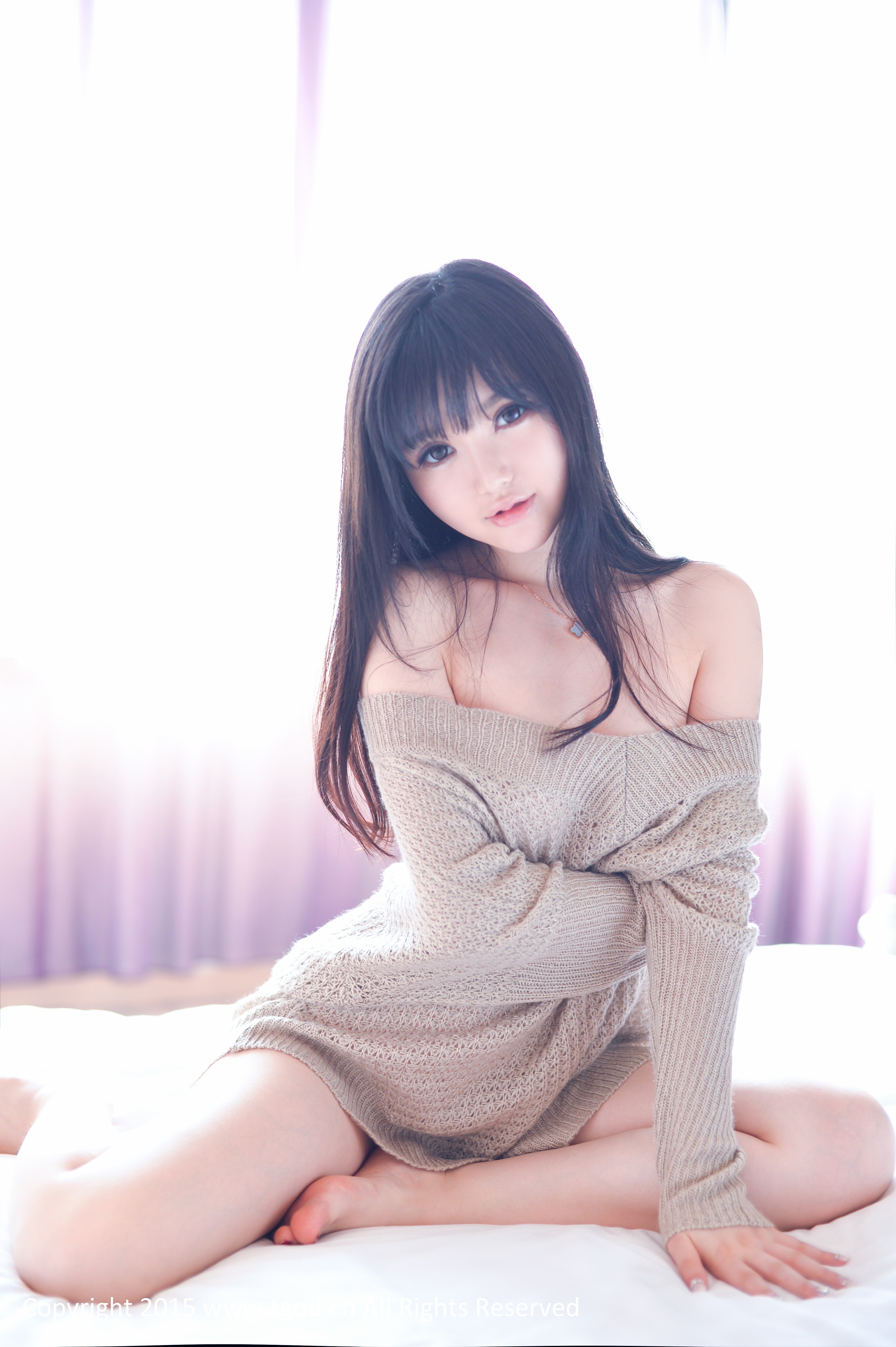 People 3280x4928 Asian women brunette Huang Mi Ni long hair in bed sitting diffused sweater women indoors indoors looking at viewer Chinese women TGOD Chinese model barefoot