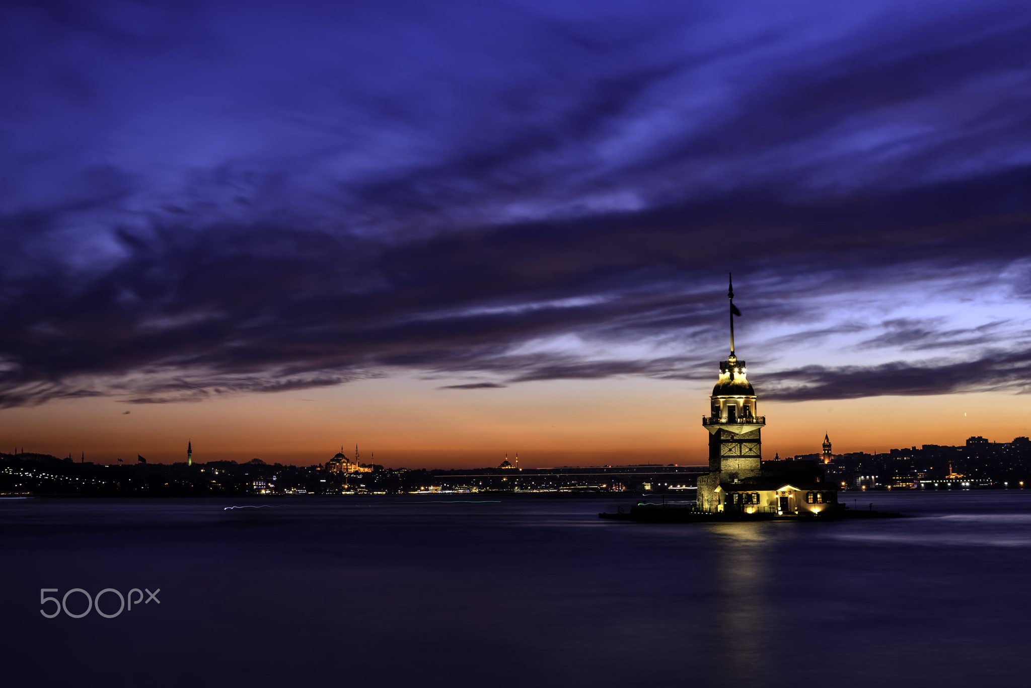General 2048x1367 500px city lights evening violet Turkey Istanbul island low light watermarked