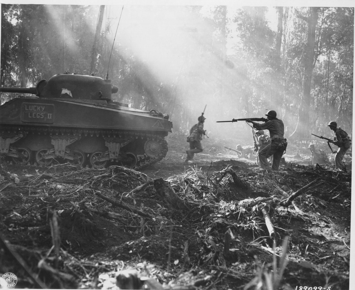 General 1431x1170 military army vintage tank soldier World War II military vehicle vehicle war