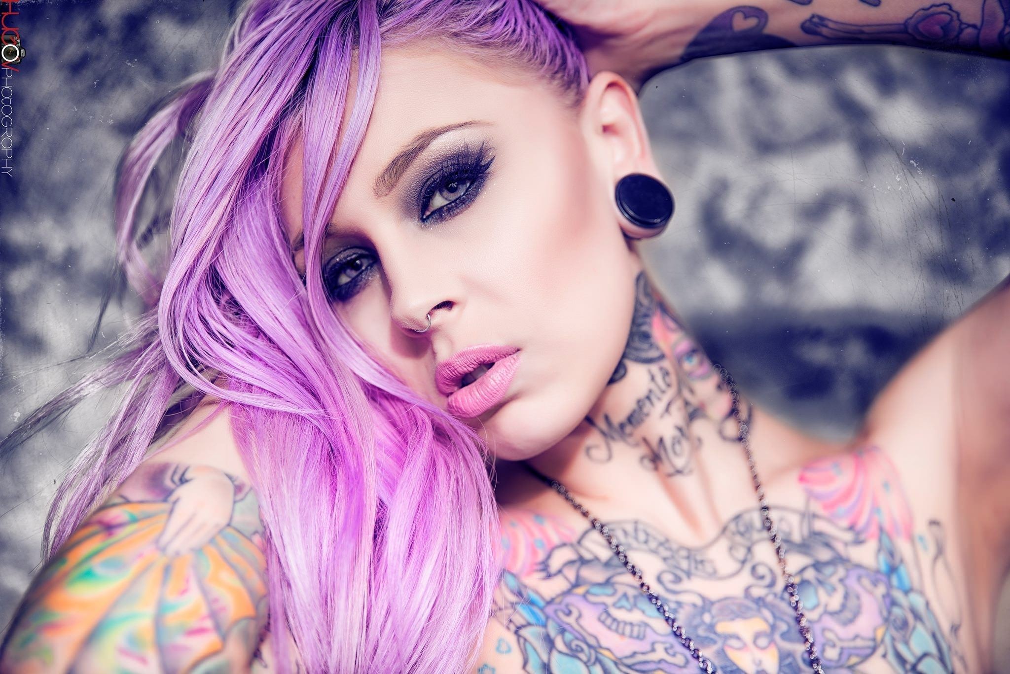 People 2048x1367 women face dyed hair nose ring tattoo eyeliner Hugo V purple hair