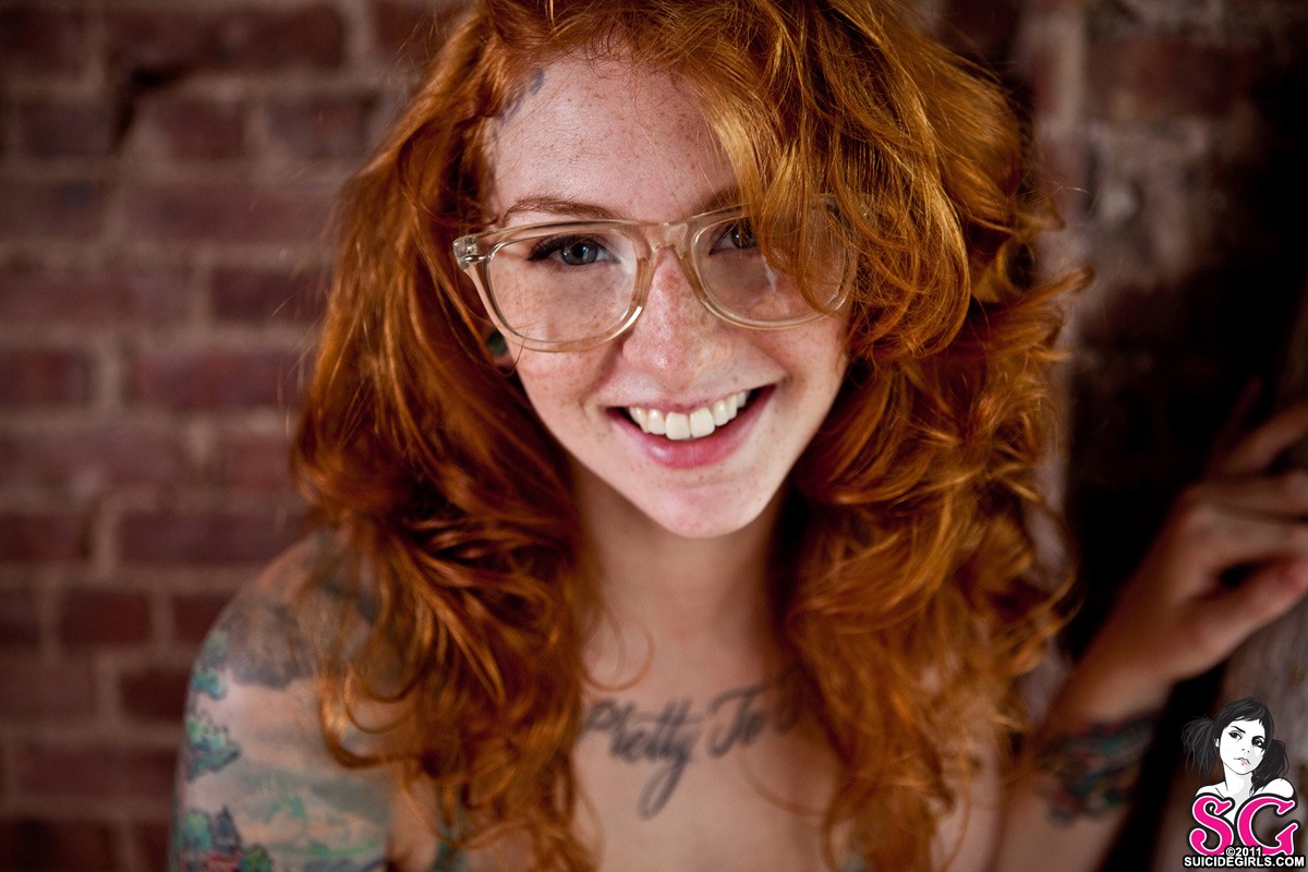 Anzai sej koloni redhead, smiling, freckles, face, women, women with glasses, pornstar,  model, July Suicide, inked girls, women indoors, looking at viewer, Suicide  Girls, glasses, tattoo, 2011 (Year), indoors | 1200x800 Wallpaper -  wallhaven.cc