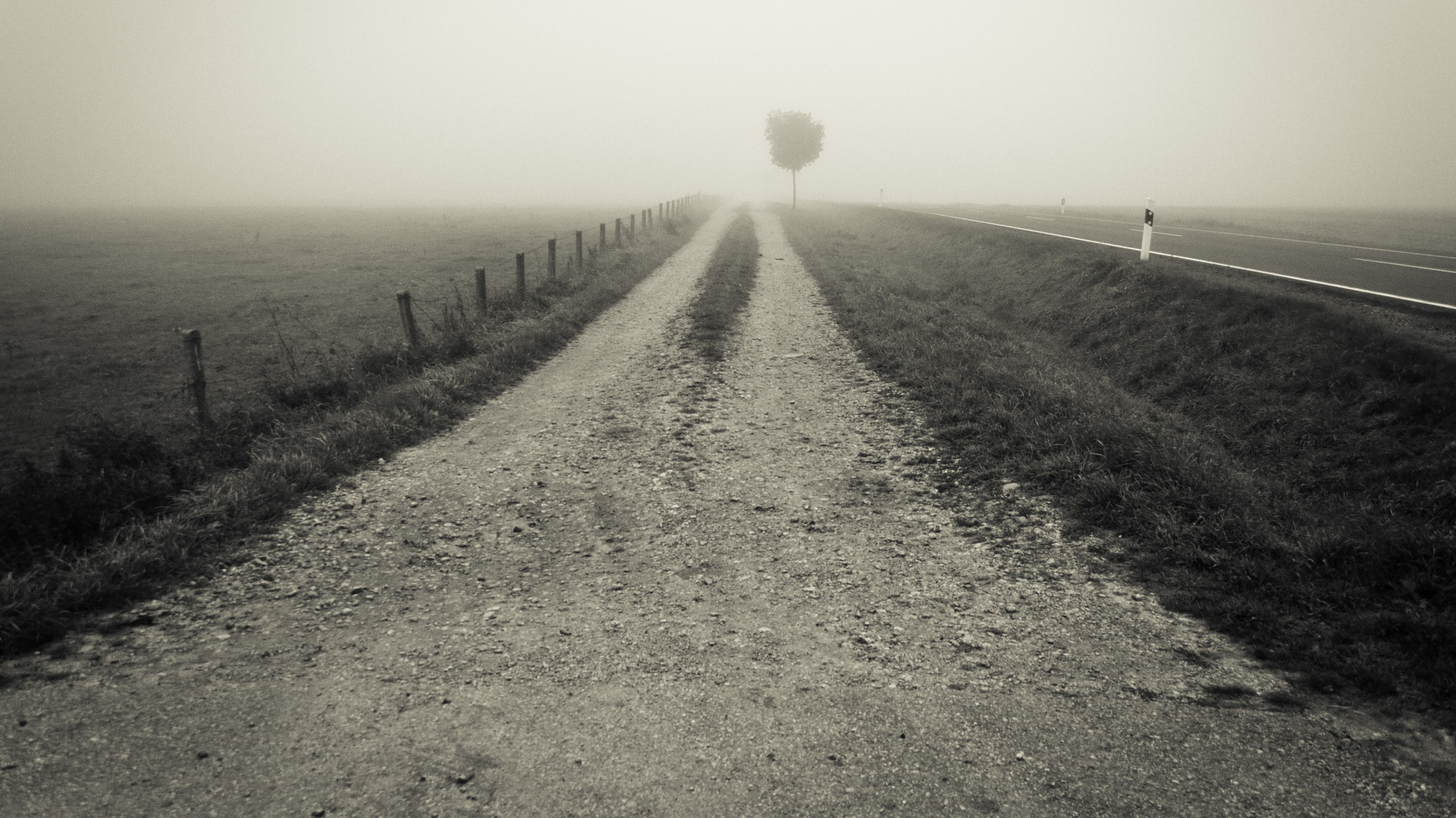 General 2891x1626 road landscape mist monochrome gravel fence field dirt road