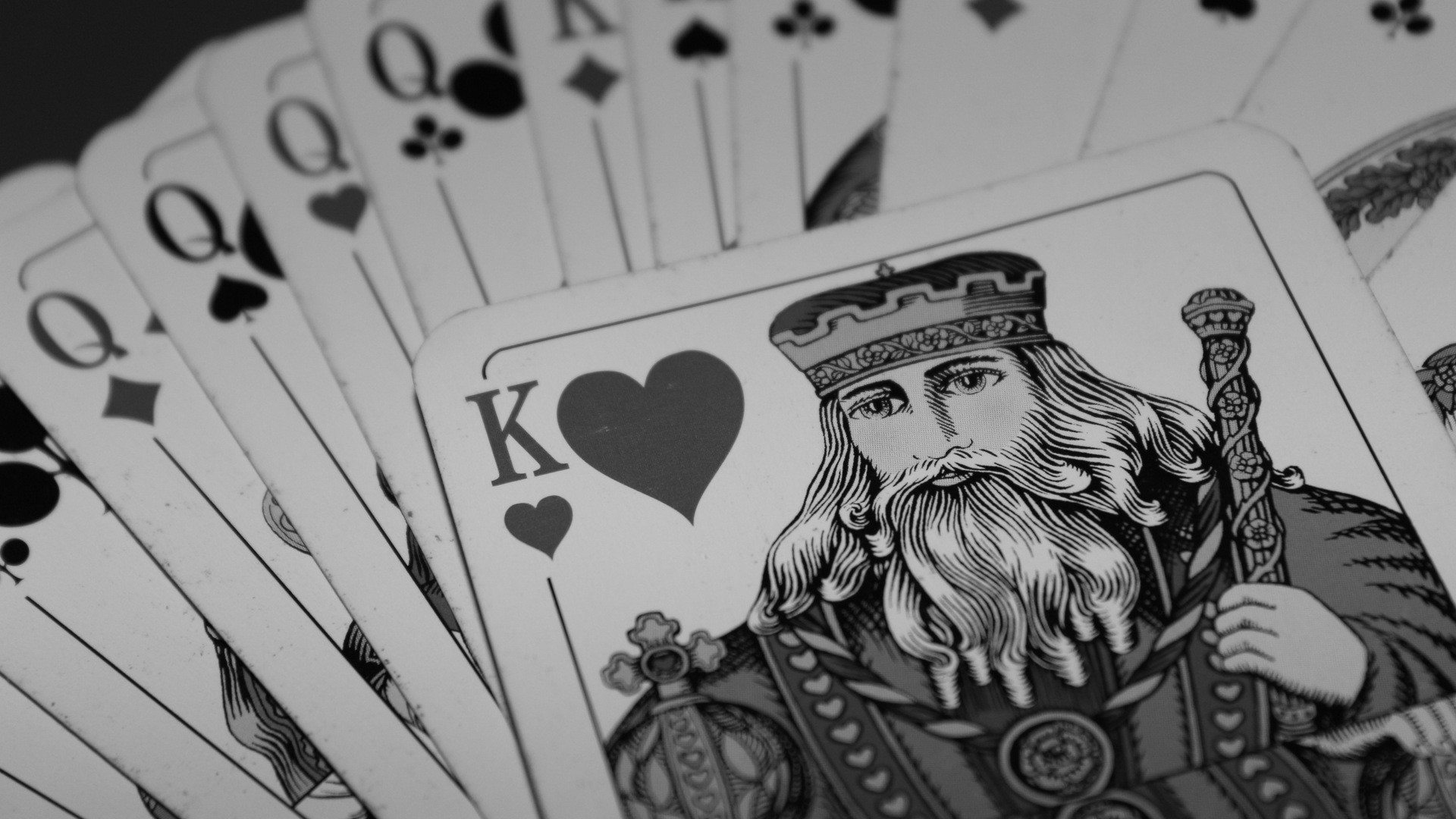 General 1920x1080 playing cards king monochrome digital art simple background