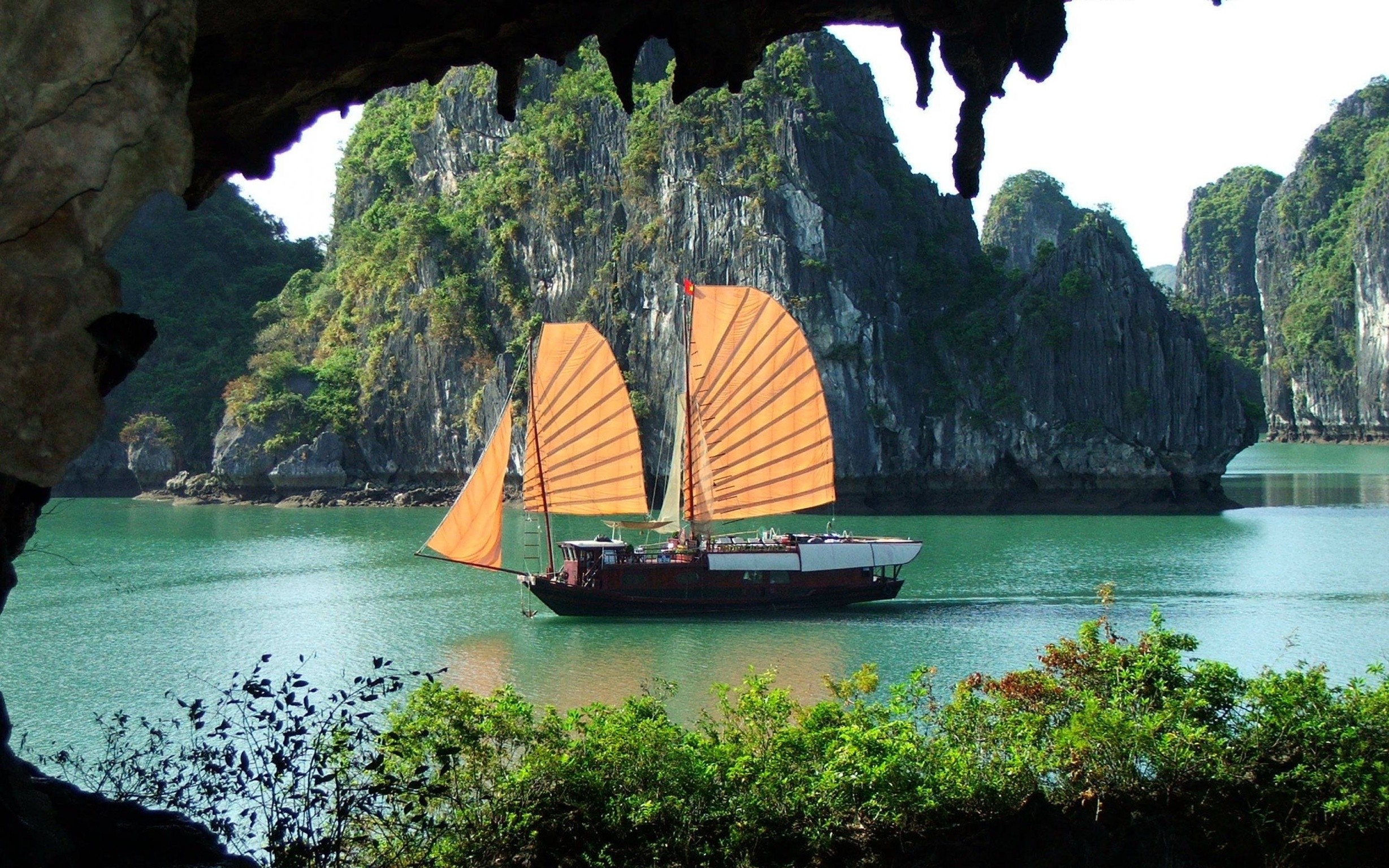 General 2457x1536 nature Halong Bay boat vehicle Asia Vietnam