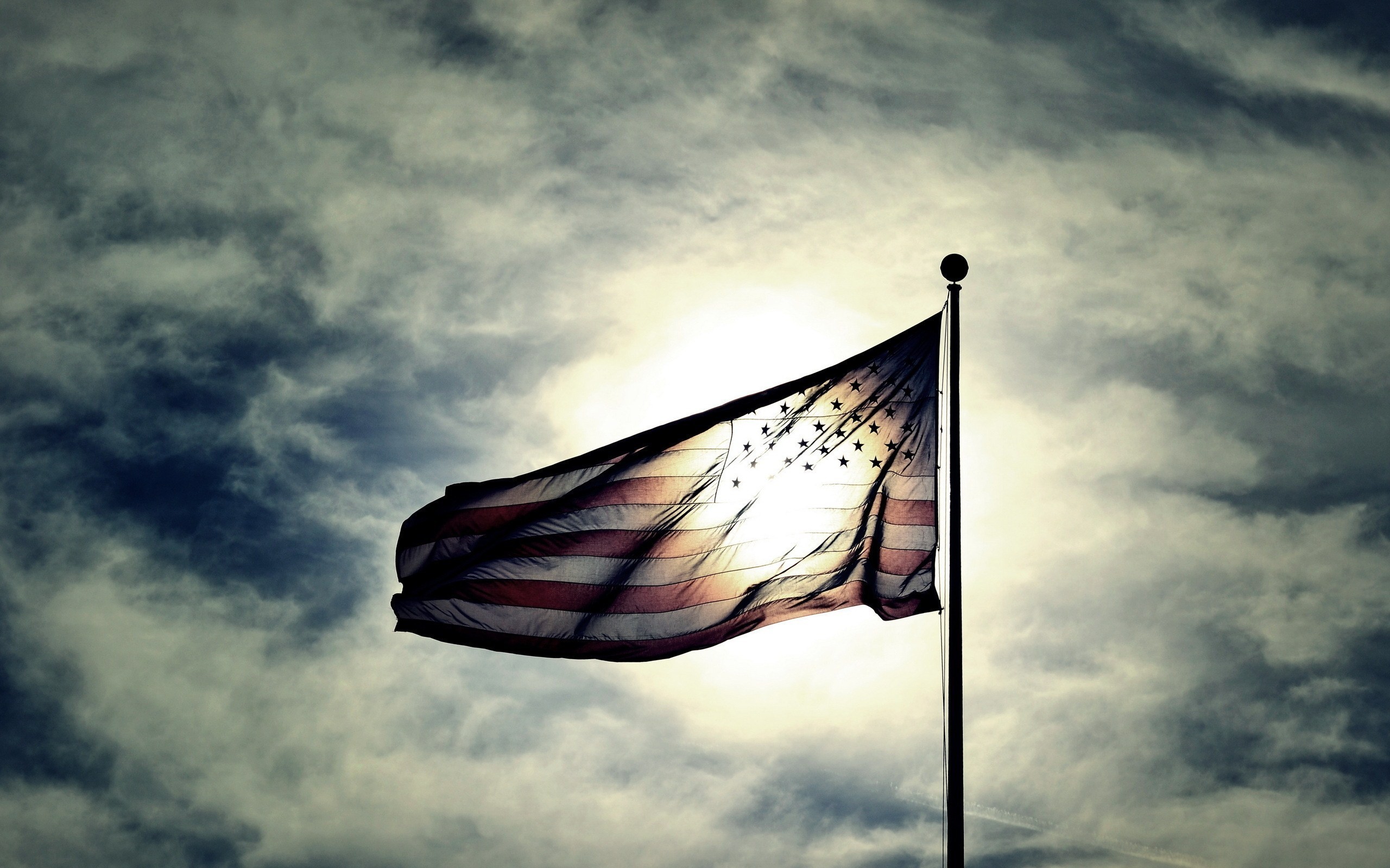 General 2560x1600 photography flag sunlight USA American flag sky clouds low light