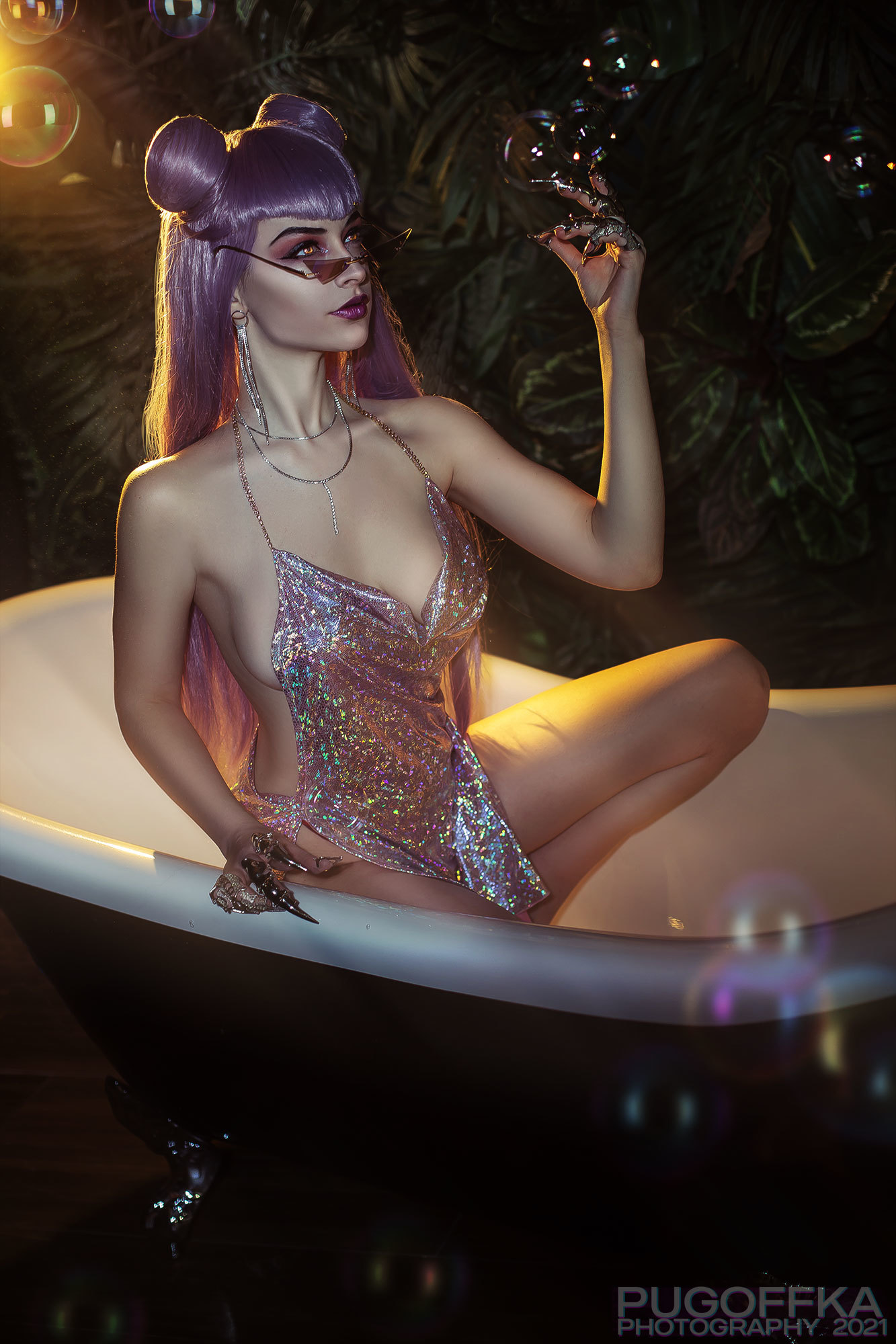 People 1333x2000 women Pugoffka K/DA makeup open clothes League of Legends in bathtub bathtub purple hair 2021 (year) model